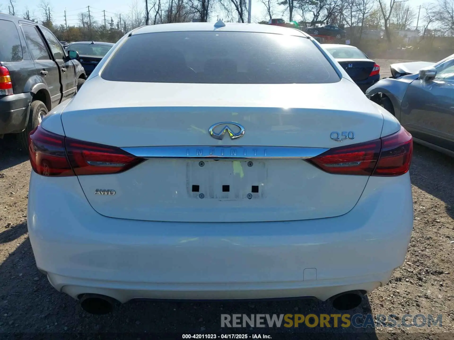 16 fotografías del automóvil dañado JN1EV7AR5KM594323 INFINITI Q50 2019