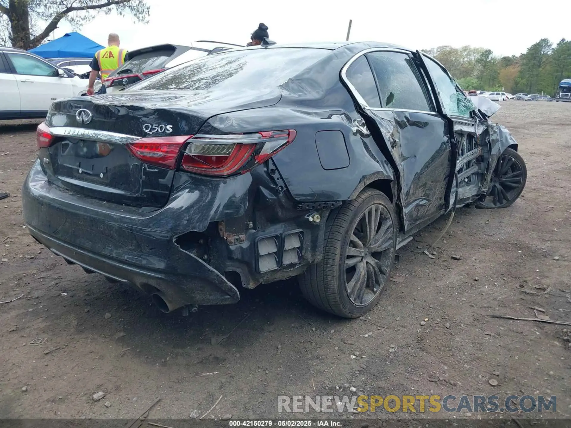 4 fotografías del automóvil dañado JN1EV7AR6KM555210 INFINITI Q50 2019