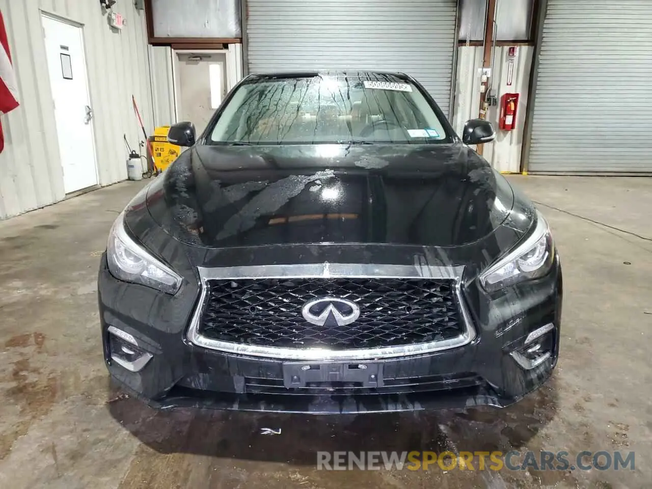 5 fotografías del automóvil dañado JN1EV7AR6KM556566 INFINITI Q50 2019