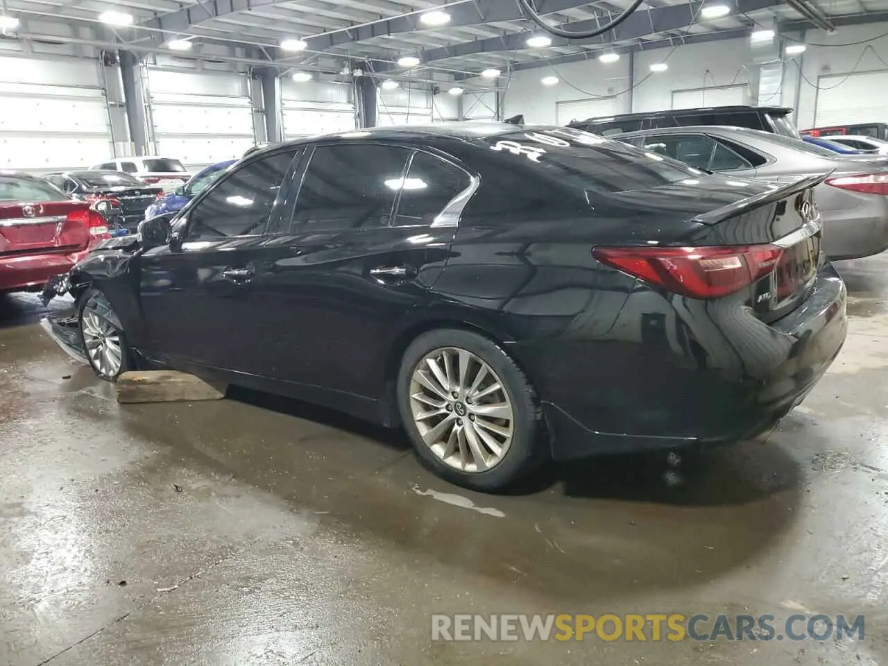 2 fotografías del automóvil dañado JN1EV7AR6KM557944 INFINITI Q50 2019