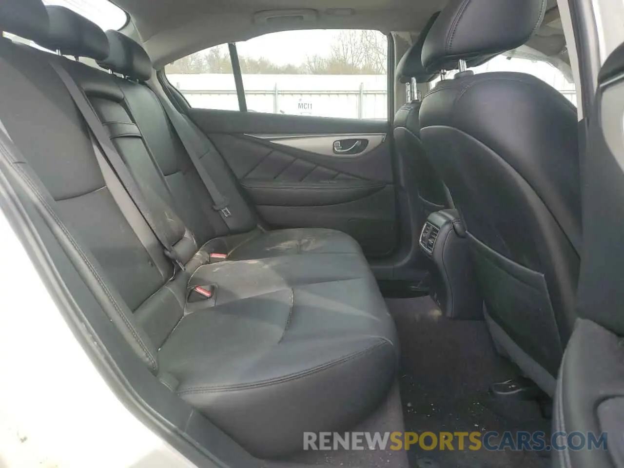 10 fotografías del automóvil dañado JN1EV7AR6KM590457 INFINITI Q50 2019