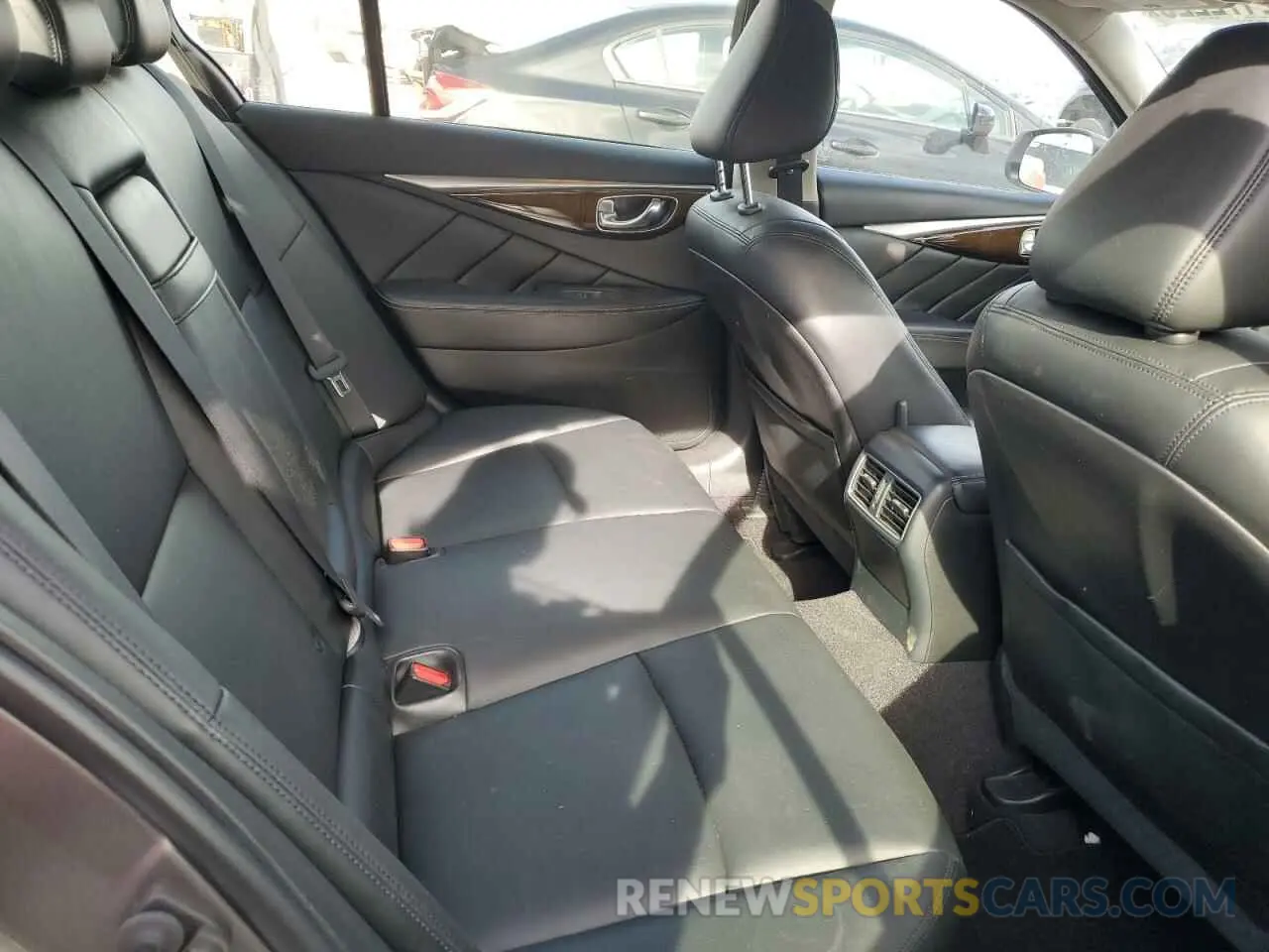 10 fotografías del automóvil dañado JN1EV7AR7KM557533 INFINITI Q50 2019