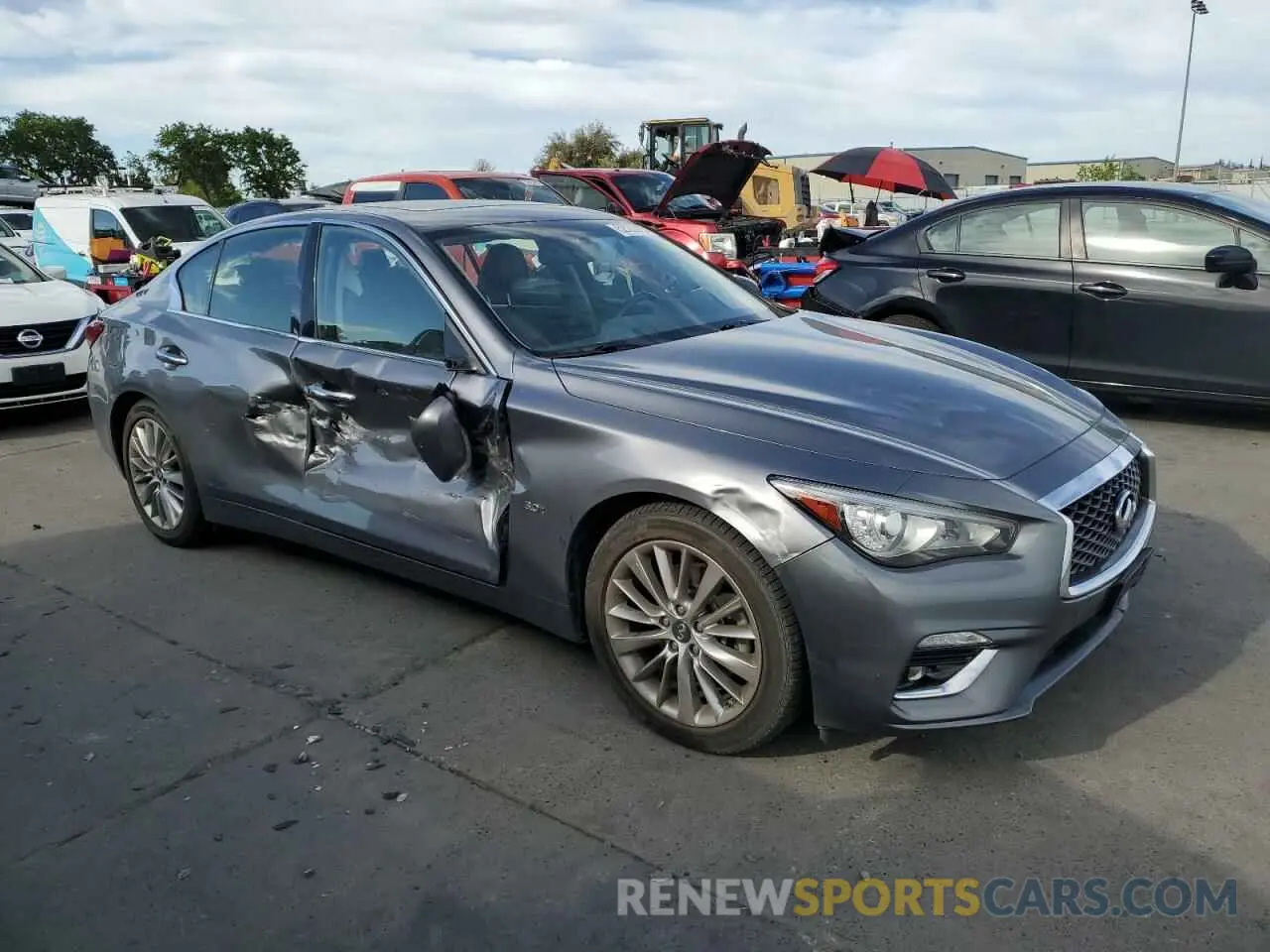 4 fotografías del automóvil dañado JN1EV7AR7KM557533 INFINITI Q50 2019