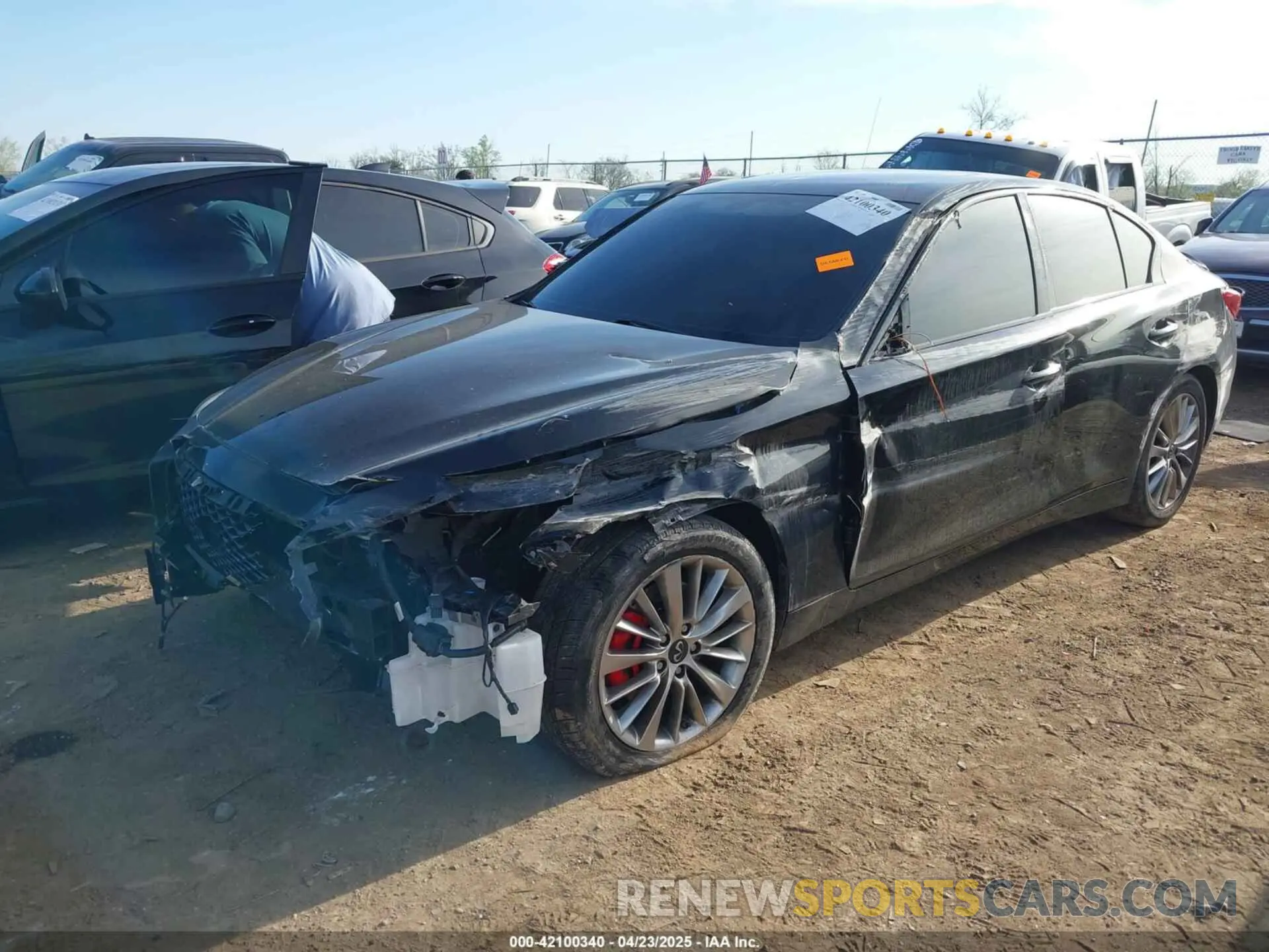 2 fotografías del automóvil dañado JN1EV7AR8KM590539 INFINITI Q50 2019