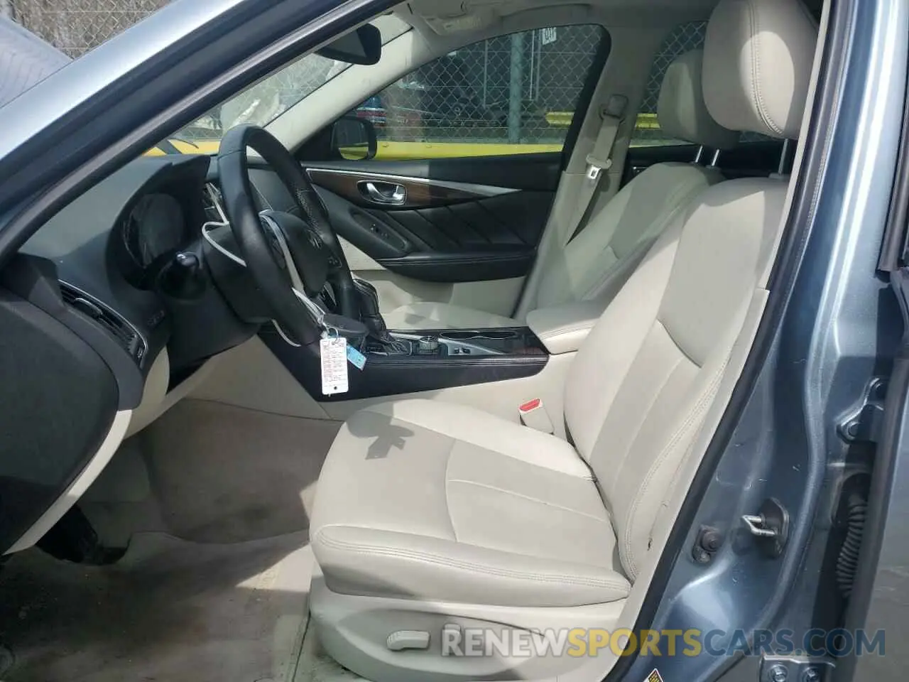 7 fotografías del automóvil dañado JN1EV7AR9KM553774 INFINITI Q50 2019