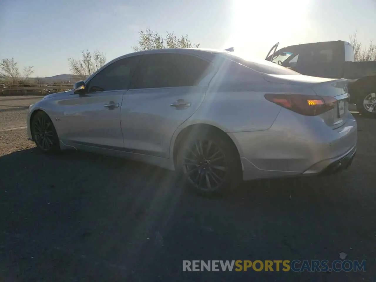 2 fotografías del automóvil dañado JN1FV7AP6KM761064 INFINITI Q50 2019