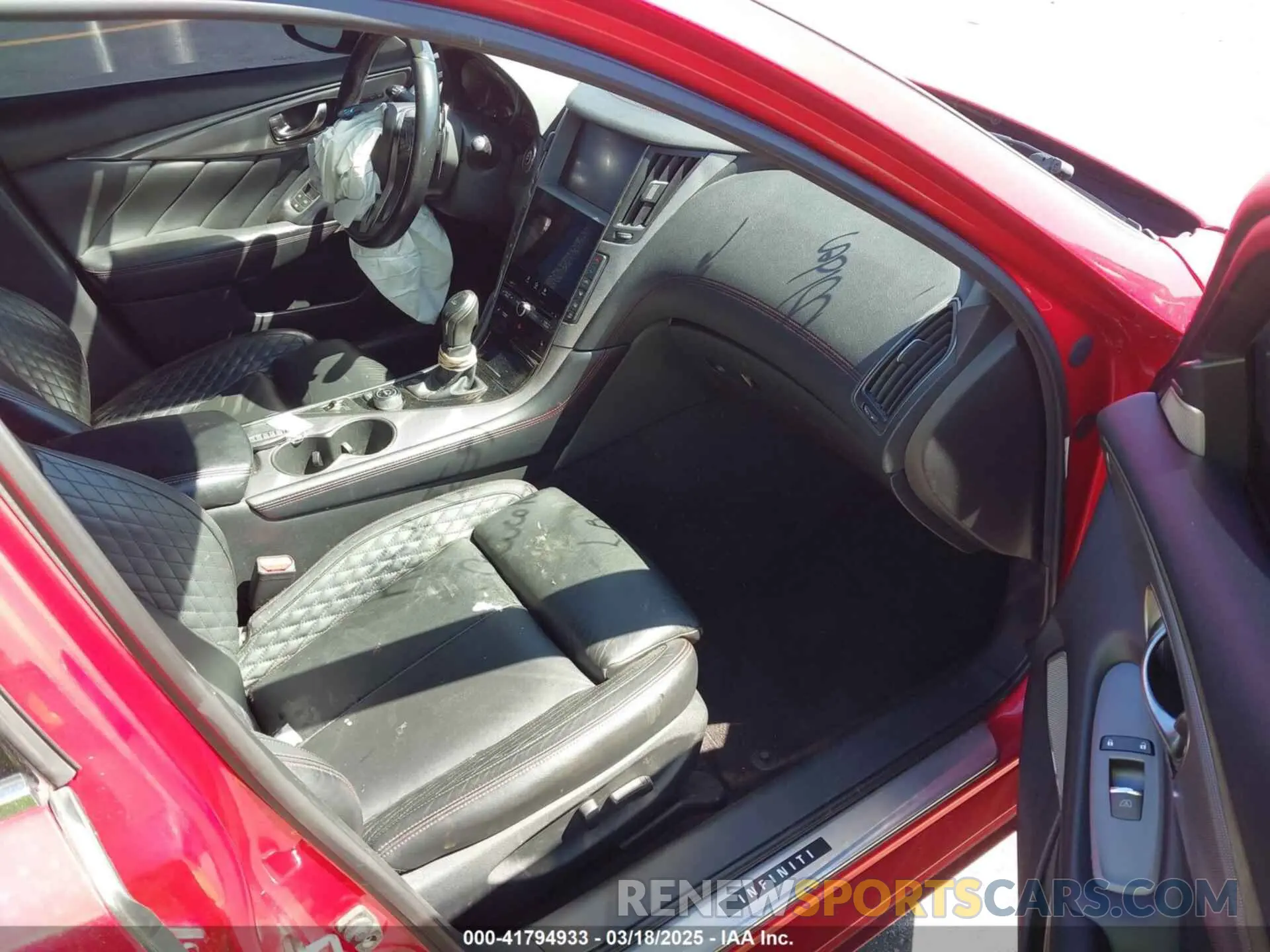 5 fotografías del automóvil dañado JN1FV7AP8KM760885 INFINITI Q50 2019