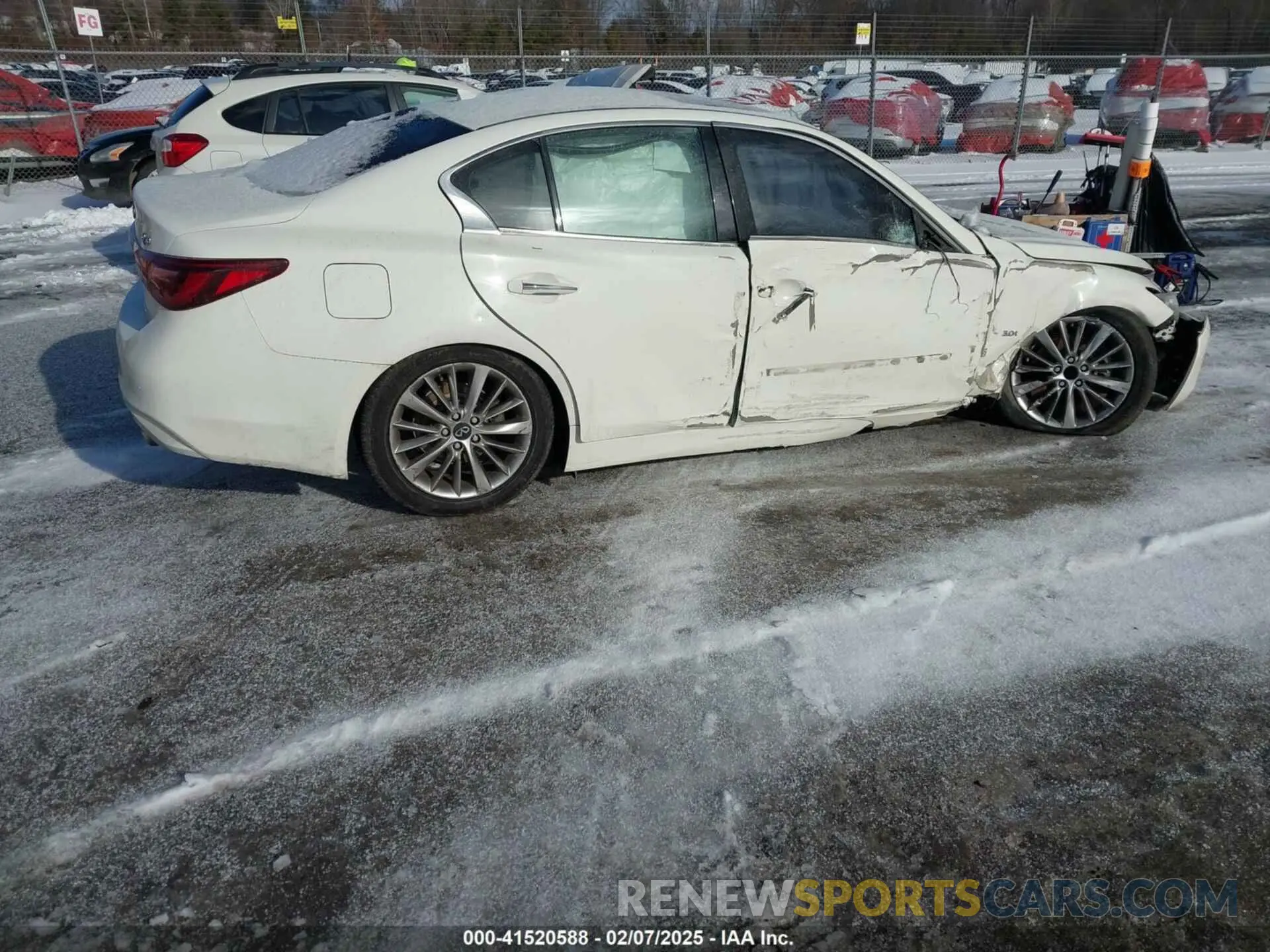 13 fotografías del automóvil dañado JN1EV7AP1LM207704 INFINITI Q50 2020