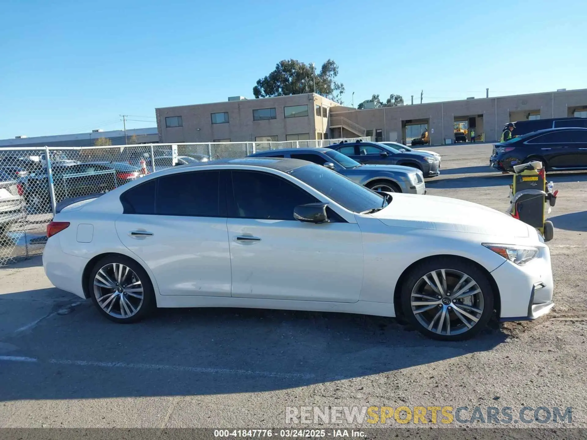 12 fotografías del automóvil dañado JN1EV7AP2LM200941 INFINITI Q50 2020