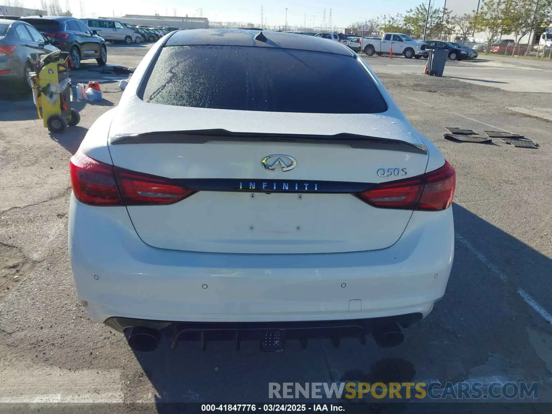 15 fotografías del automóvil dañado JN1EV7AP2LM200941 INFINITI Q50 2020