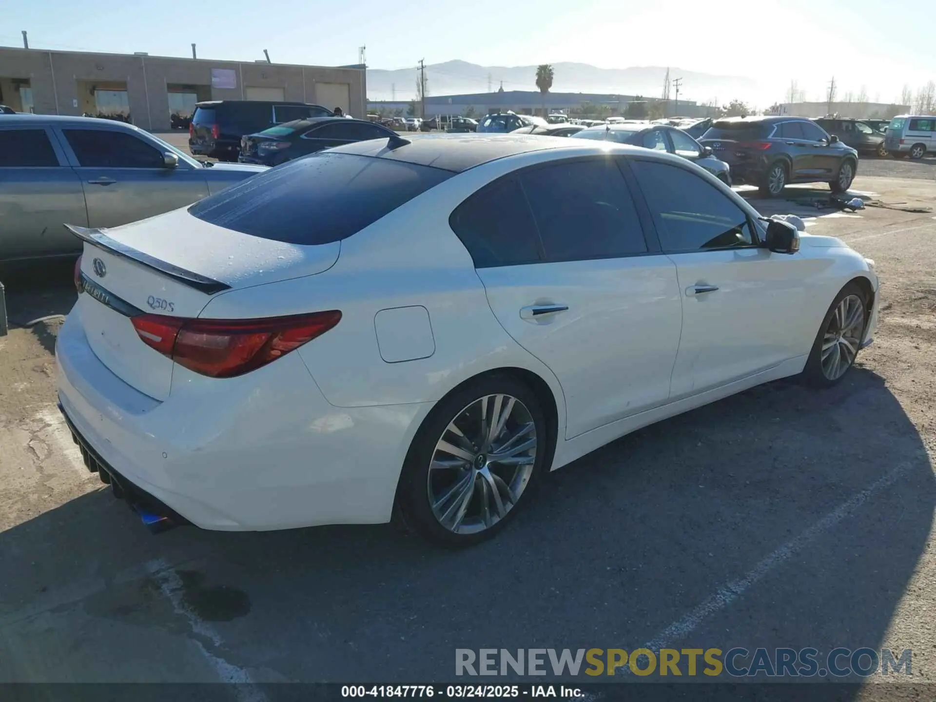4 fotografías del automóvil dañado JN1EV7AP2LM200941 INFINITI Q50 2020