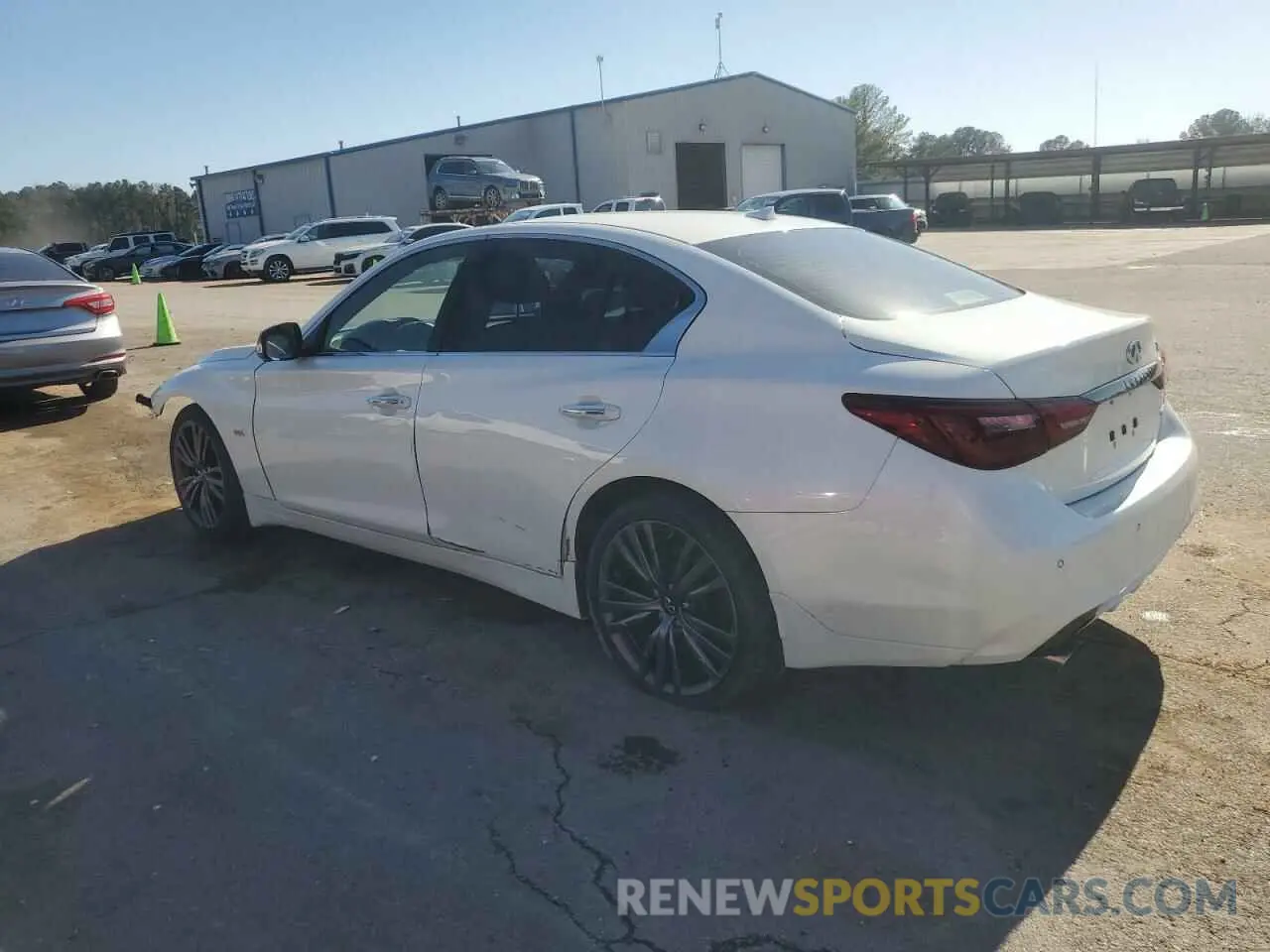 2 fotografías del automóvil dañado JN1EV7AP3LM204657 INFINITI Q50 2020