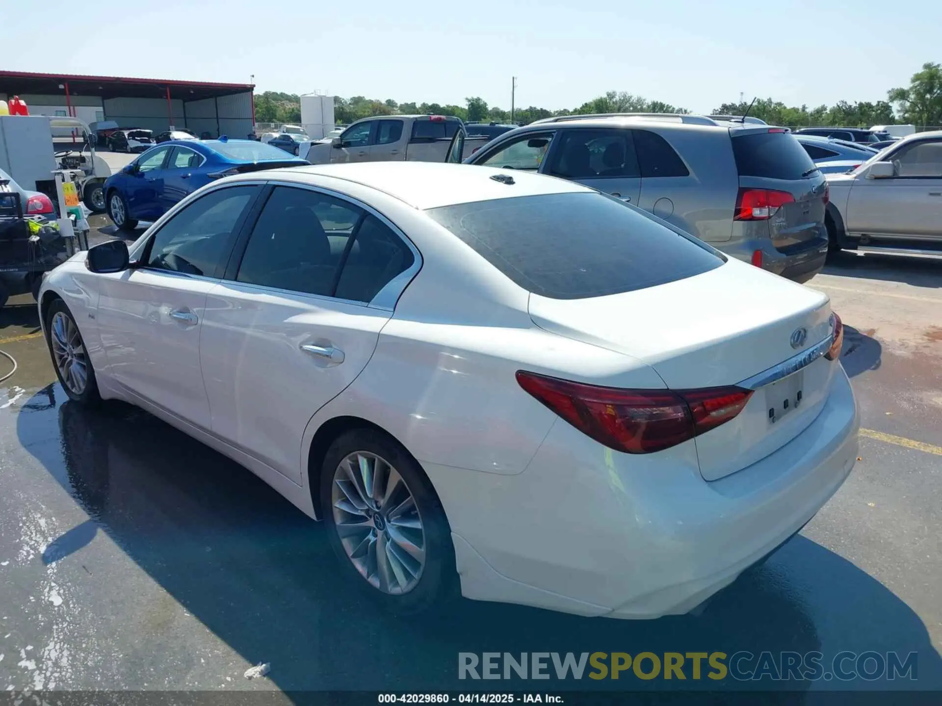 3 fotografías del automóvil dañado JN1EV7AP5LM206023 INFINITI Q50 2020