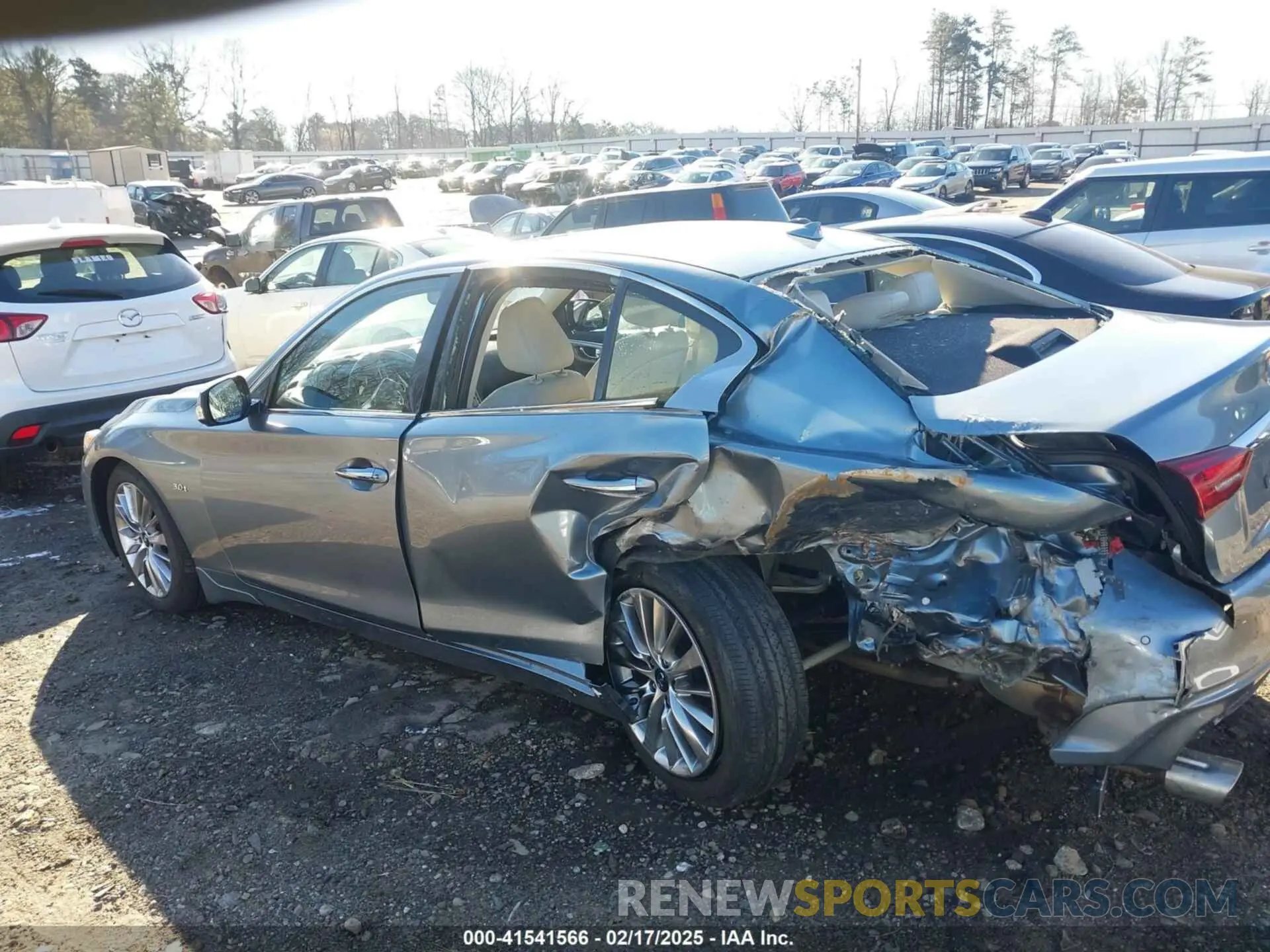 13 fotografías del automóvil dañado JN1EV7AP6LM201347 INFINITI Q50 2020