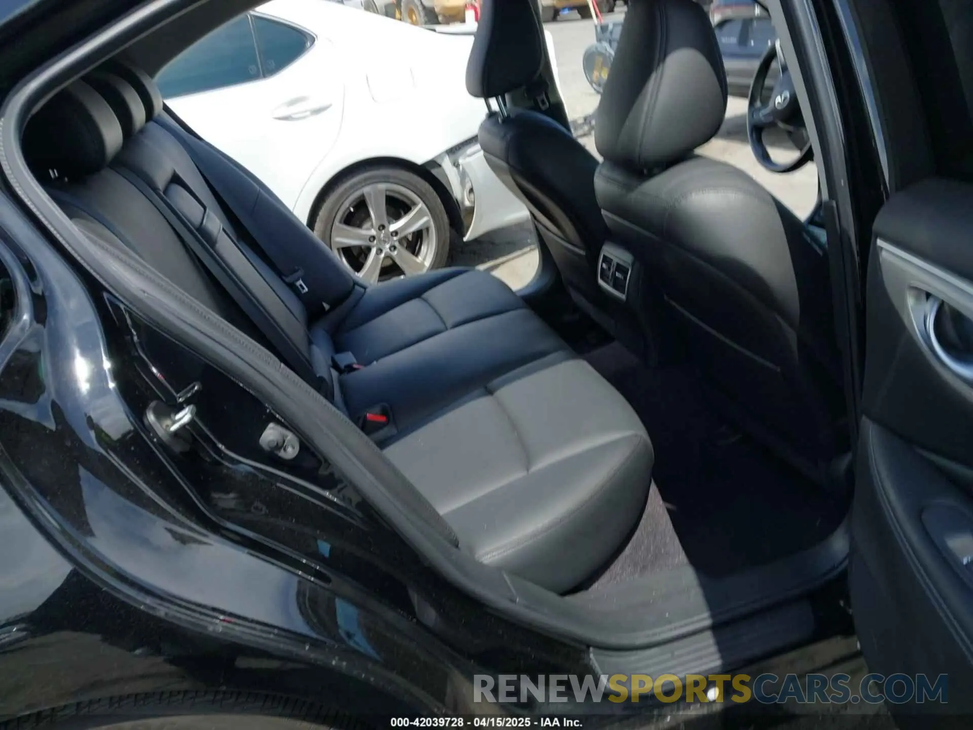 8 fotografías del automóvil dañado JN1EV7AP6LM204443 INFINITI Q50 2020