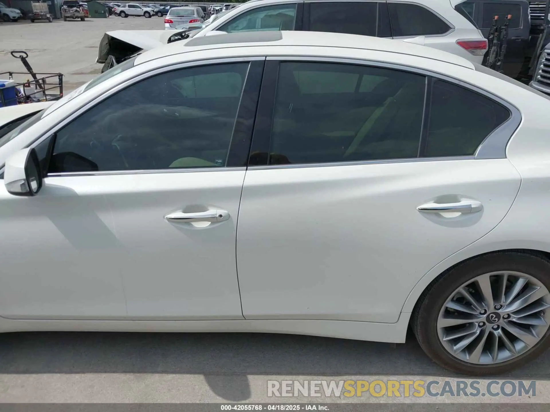 14 fotografías del automóvil dañado JN1EV7AP7LM201535 INFINITI Q50 2020