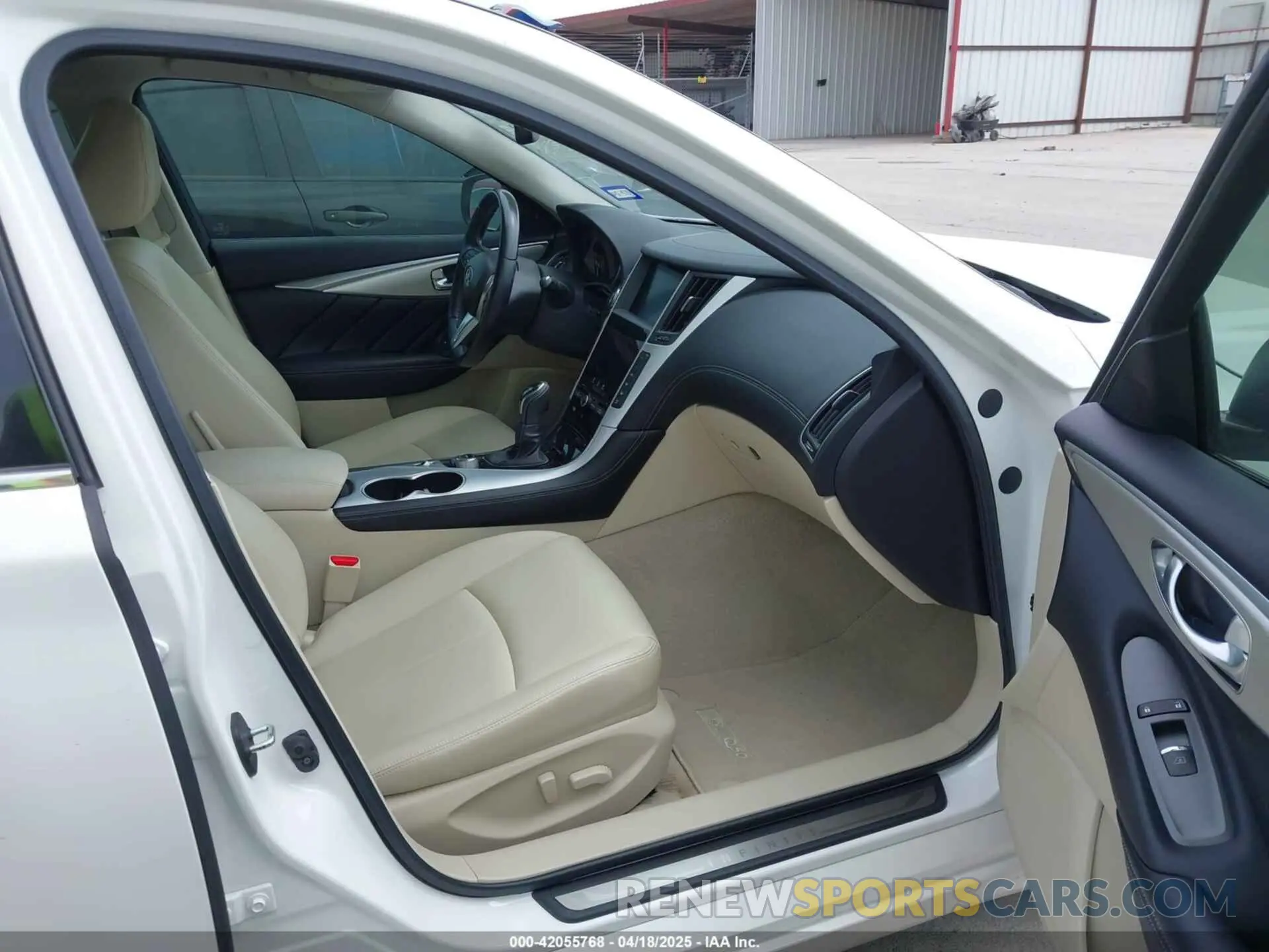 5 fotografías del automóvil dañado JN1EV7AP7LM201535 INFINITI Q50 2020