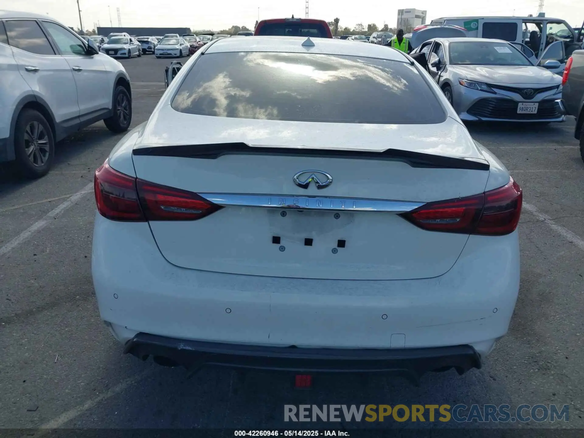 15 fotografías del automóvil dañado JN1EV7AP9LM203951 INFINITI Q50 2020