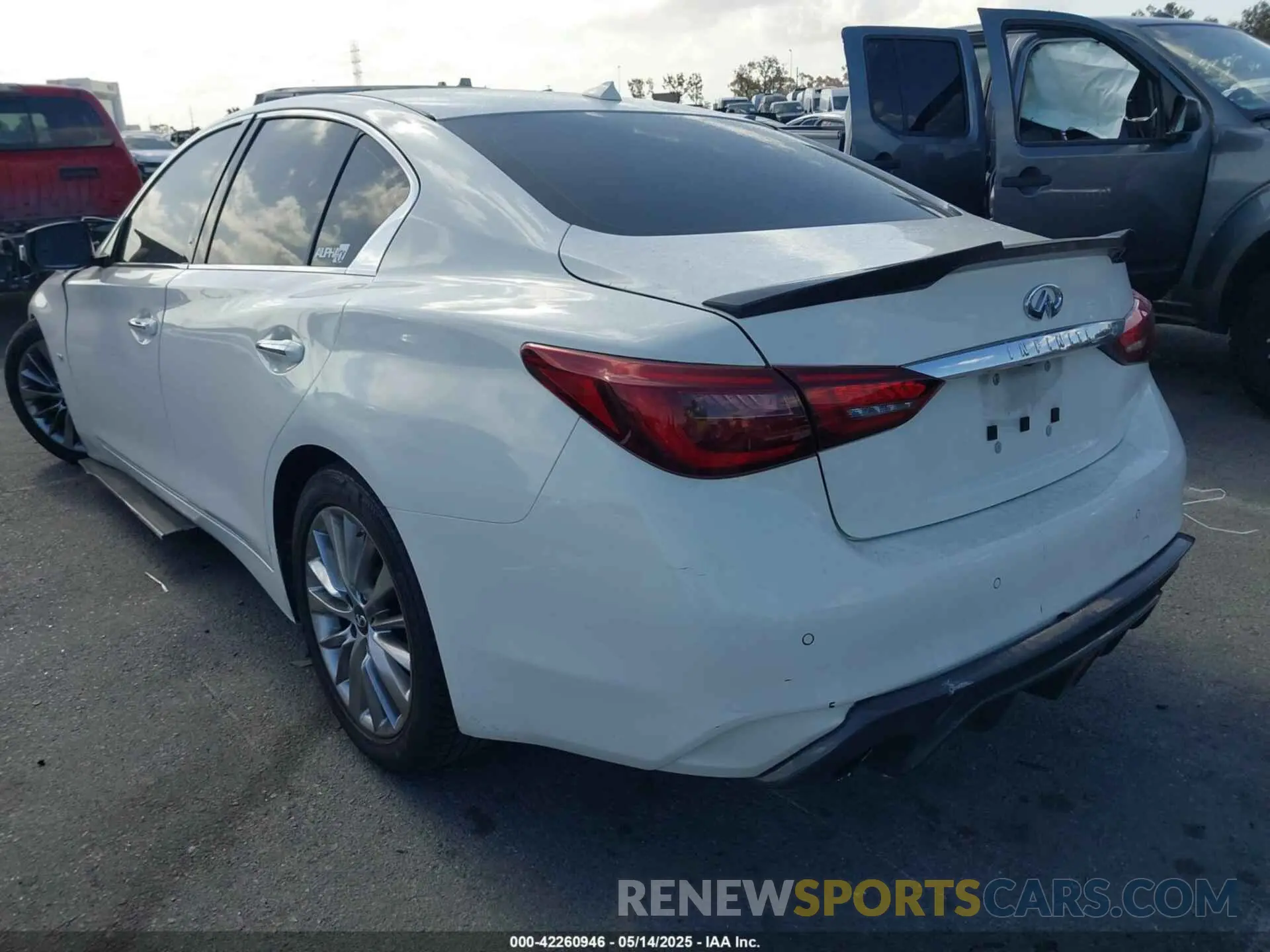 3 fotografías del automóvil dañado JN1EV7AP9LM203951 INFINITI Q50 2020