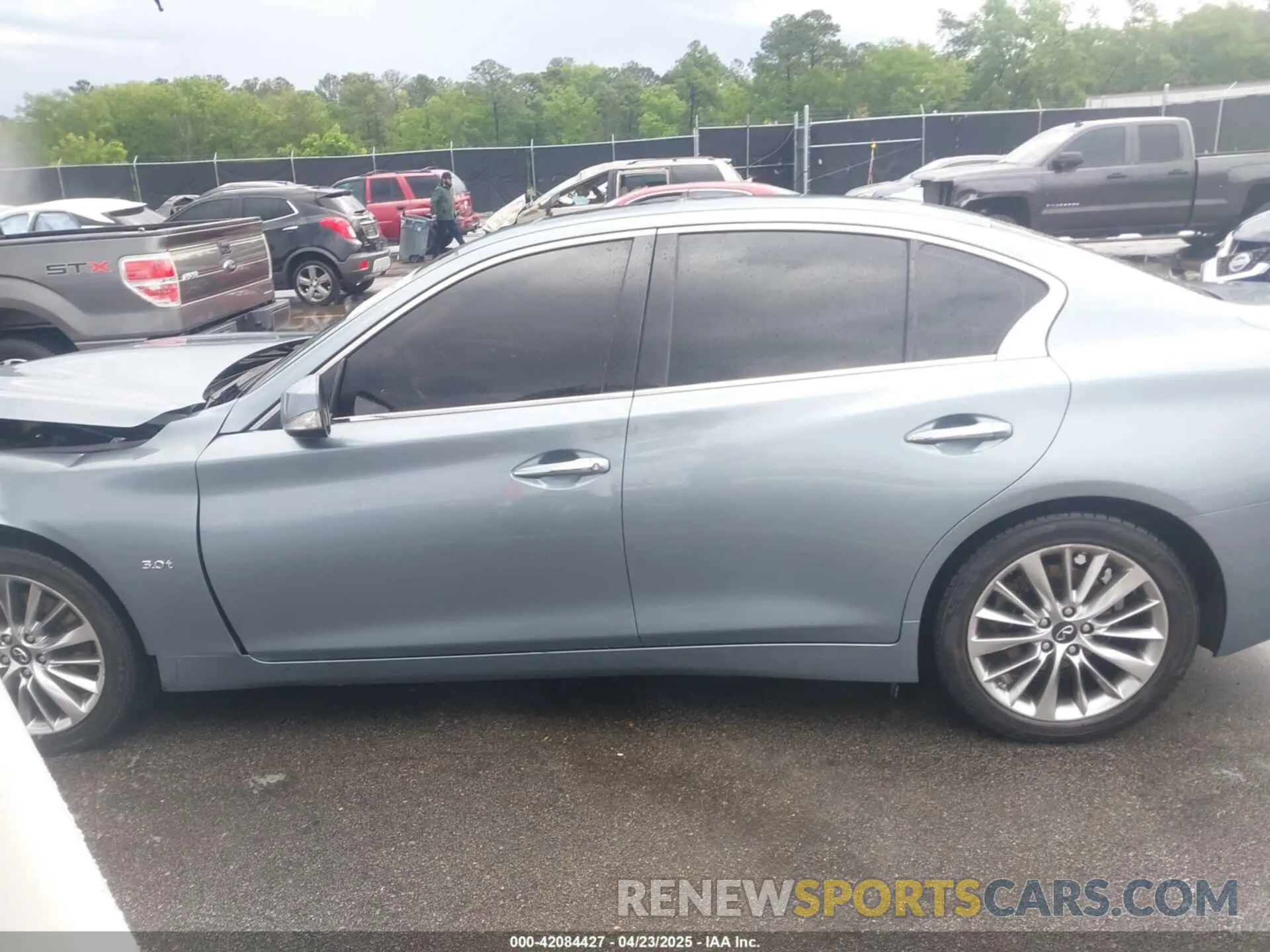 14 fotografías del automóvil dañado JN1EV7APXLM205739 INFINITI Q50 2020