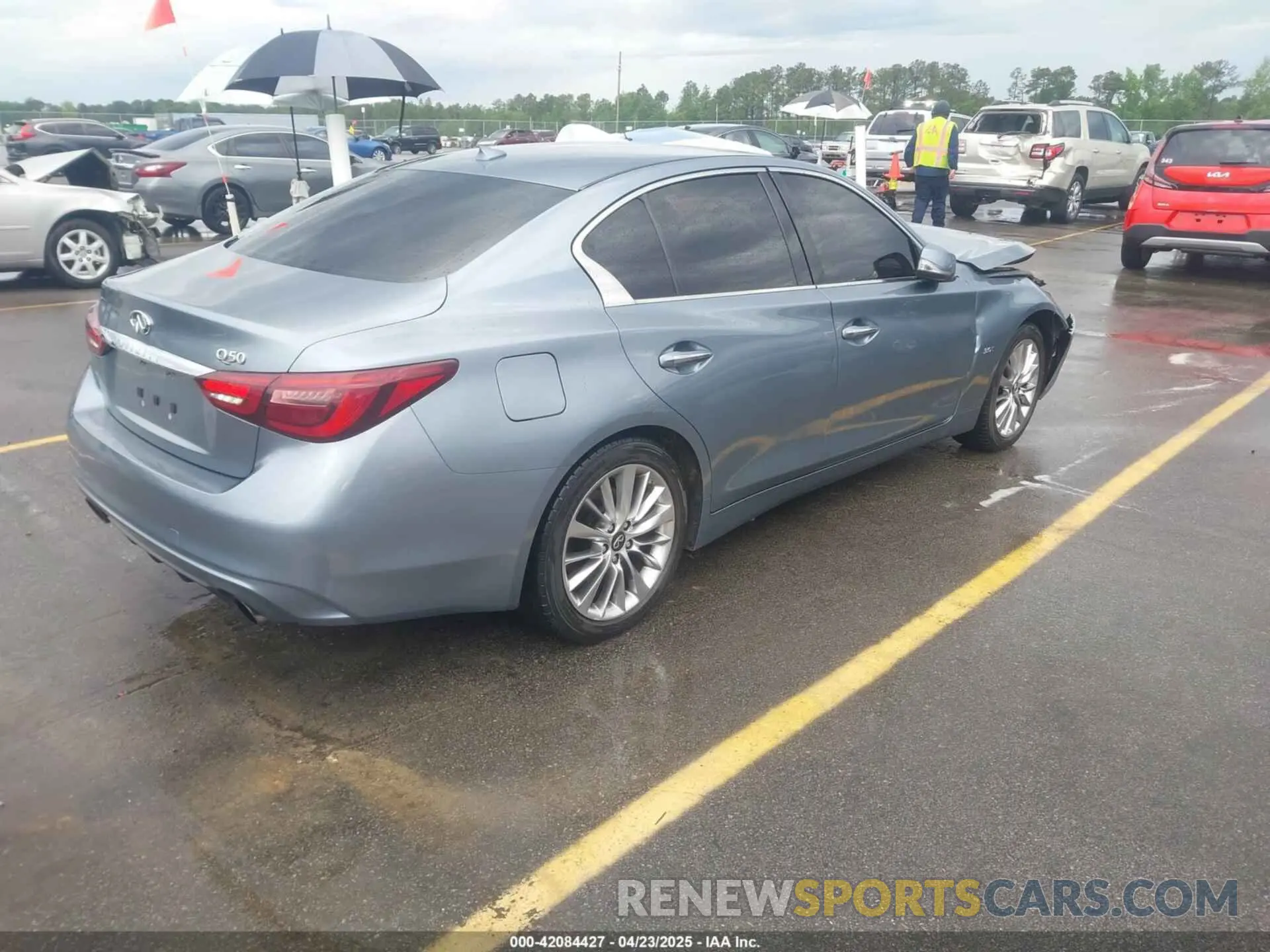 4 fotografías del automóvil dañado JN1EV7APXLM205739 INFINITI Q50 2020