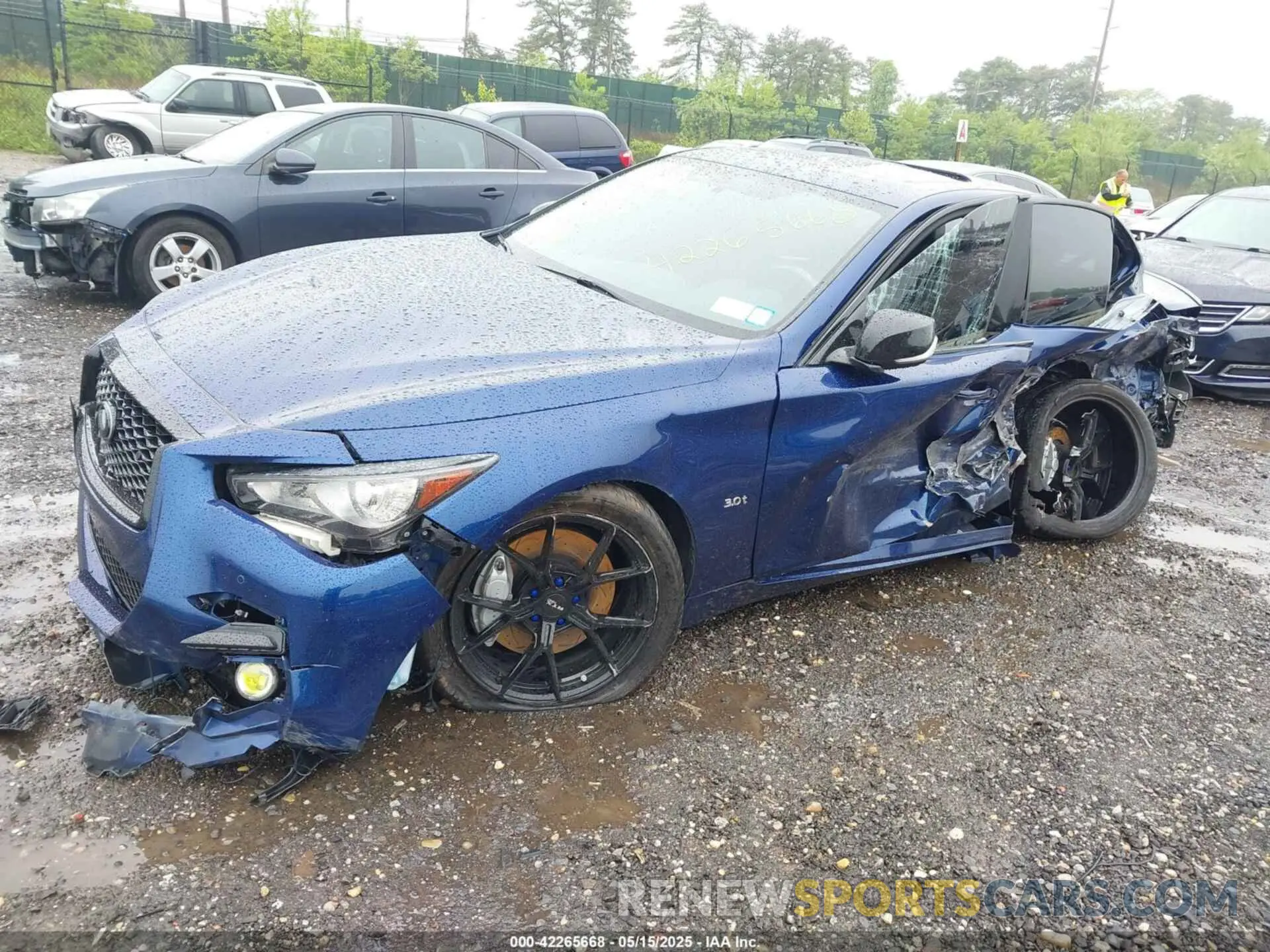 2 fotografías del automóvil dañado JN1EV7AR0LM256443 INFINITI Q50 2020