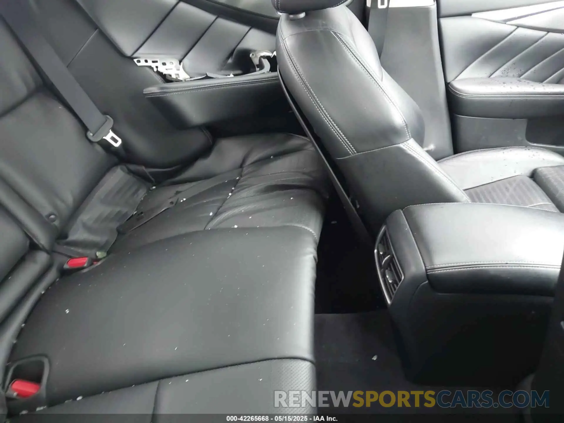 8 fotografías del automóvil dañado JN1EV7AR0LM256443 INFINITI Q50 2020