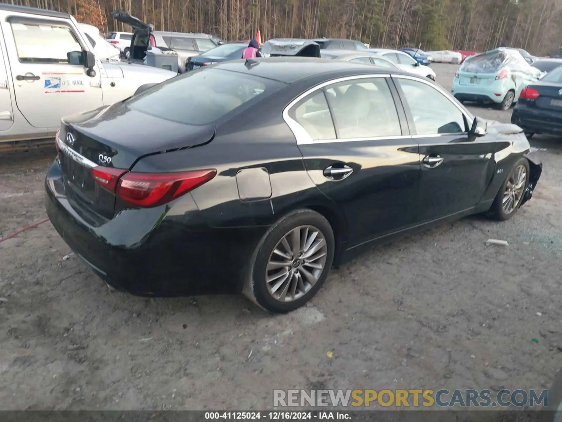 4 fotografías del automóvil dañado JN1EV7AR2LM251583 INFINITI Q50 2020