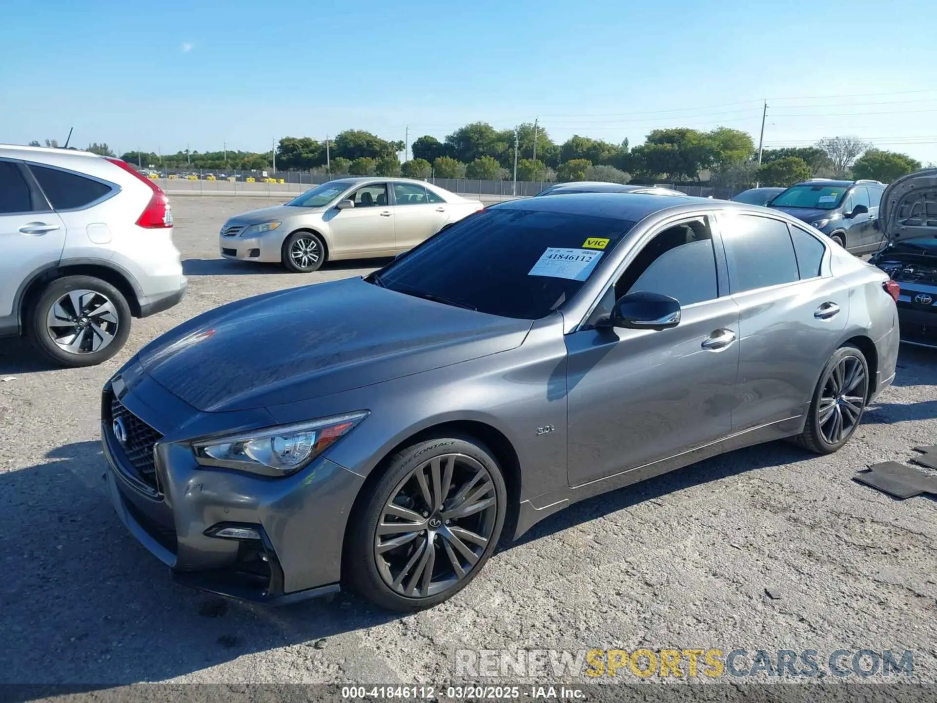 2 fotografías del automóvil dañado JN1EV7AR2LM253964 INFINITI Q50 2020