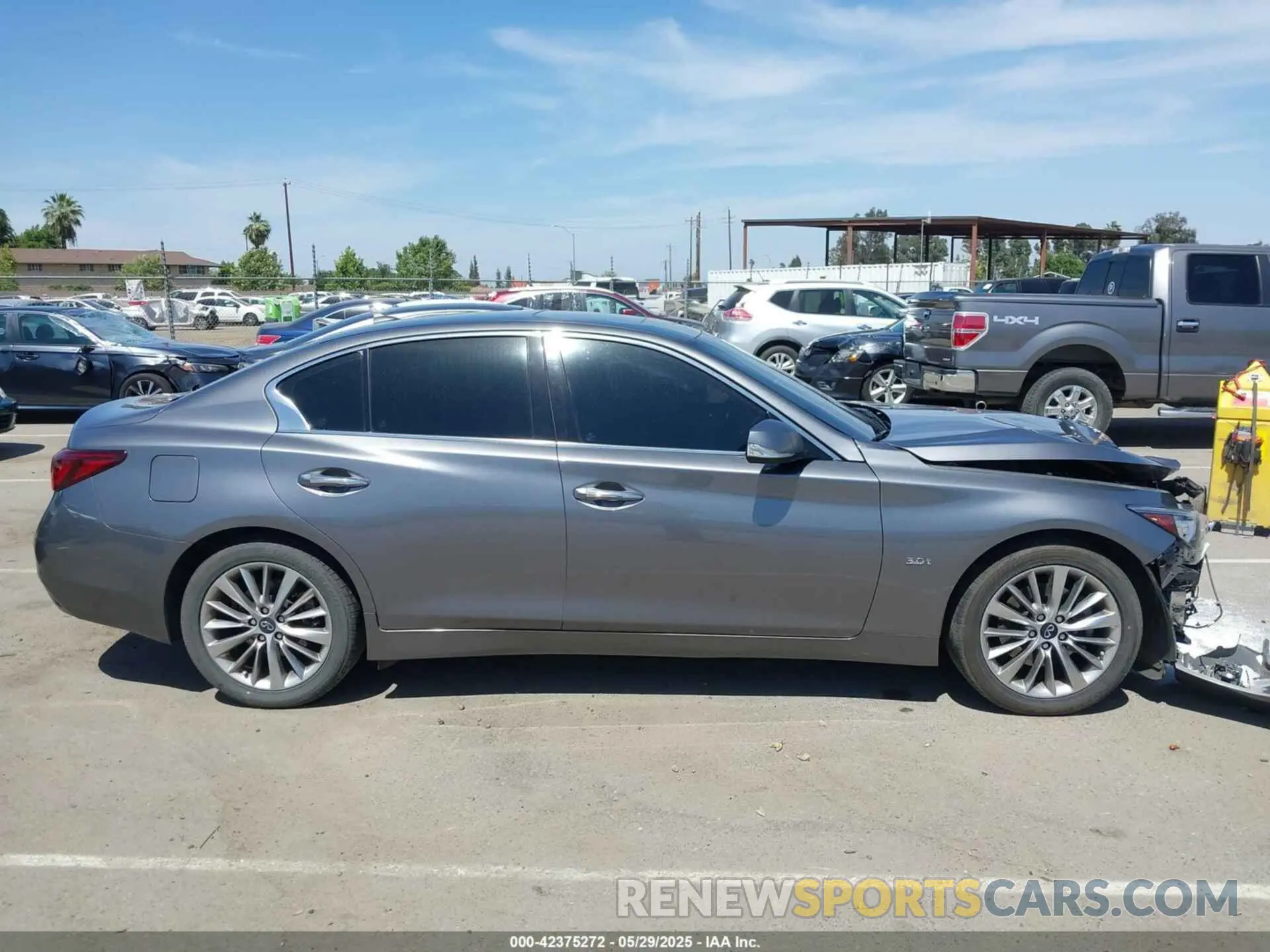 13 fotografías del automóvil dañado JN1EV7AR5LM255479 INFINITI Q50 2020
