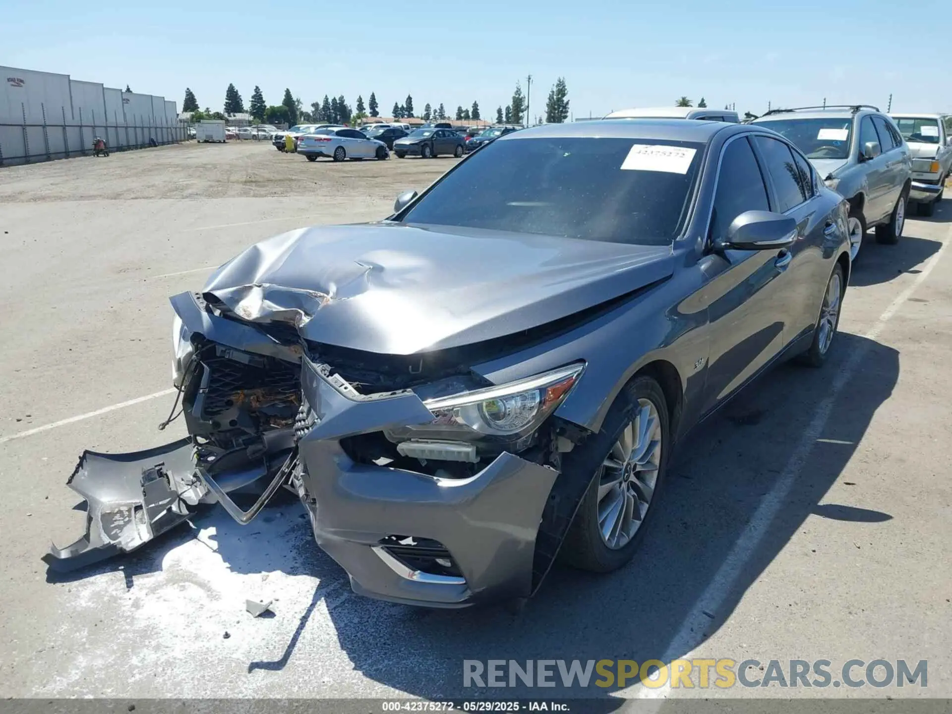 2 fotografías del automóvil dañado JN1EV7AR5LM255479 INFINITI Q50 2020