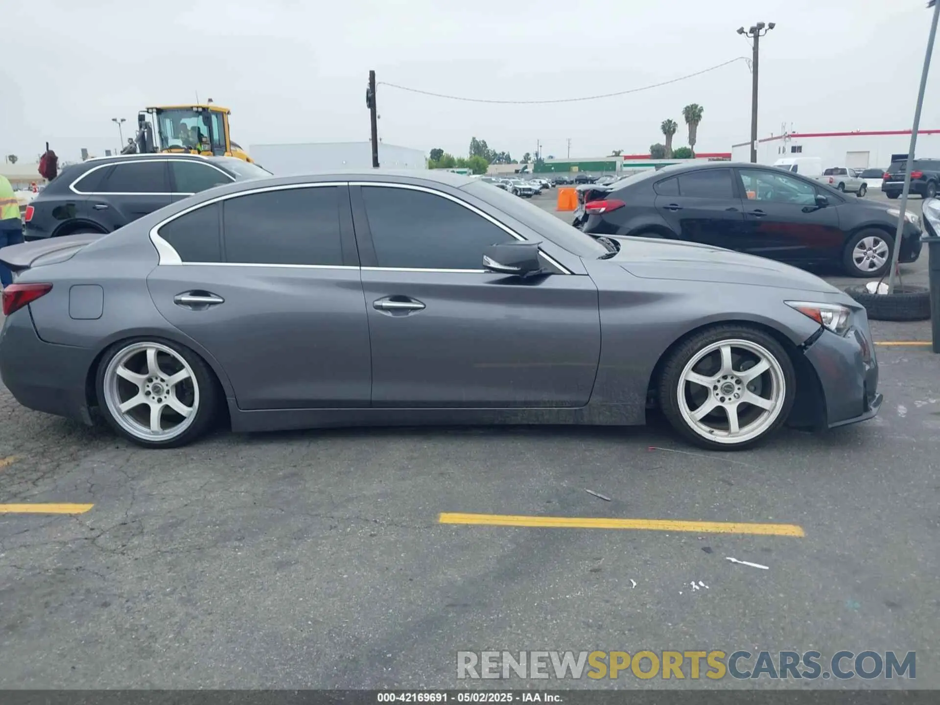 13 fotografías del automóvil dañado JN1EV7AP2MM703158 INFINITI Q50 2021