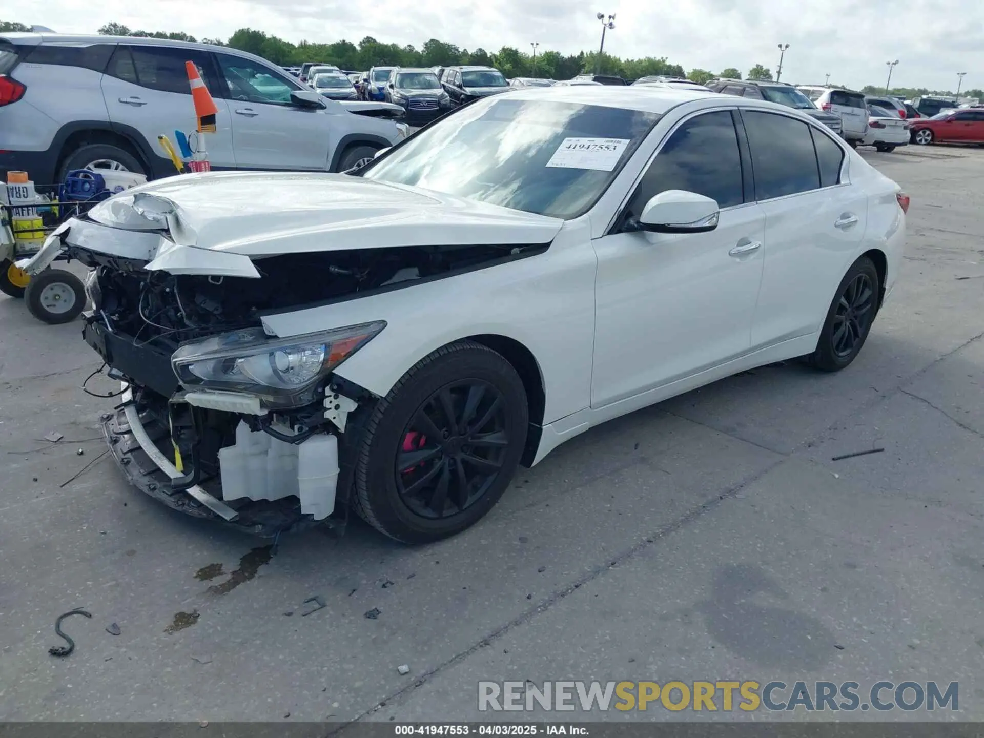 2 fotografías del automóvil dañado JN1EV7APXMM702002 INFINITI Q50 2021