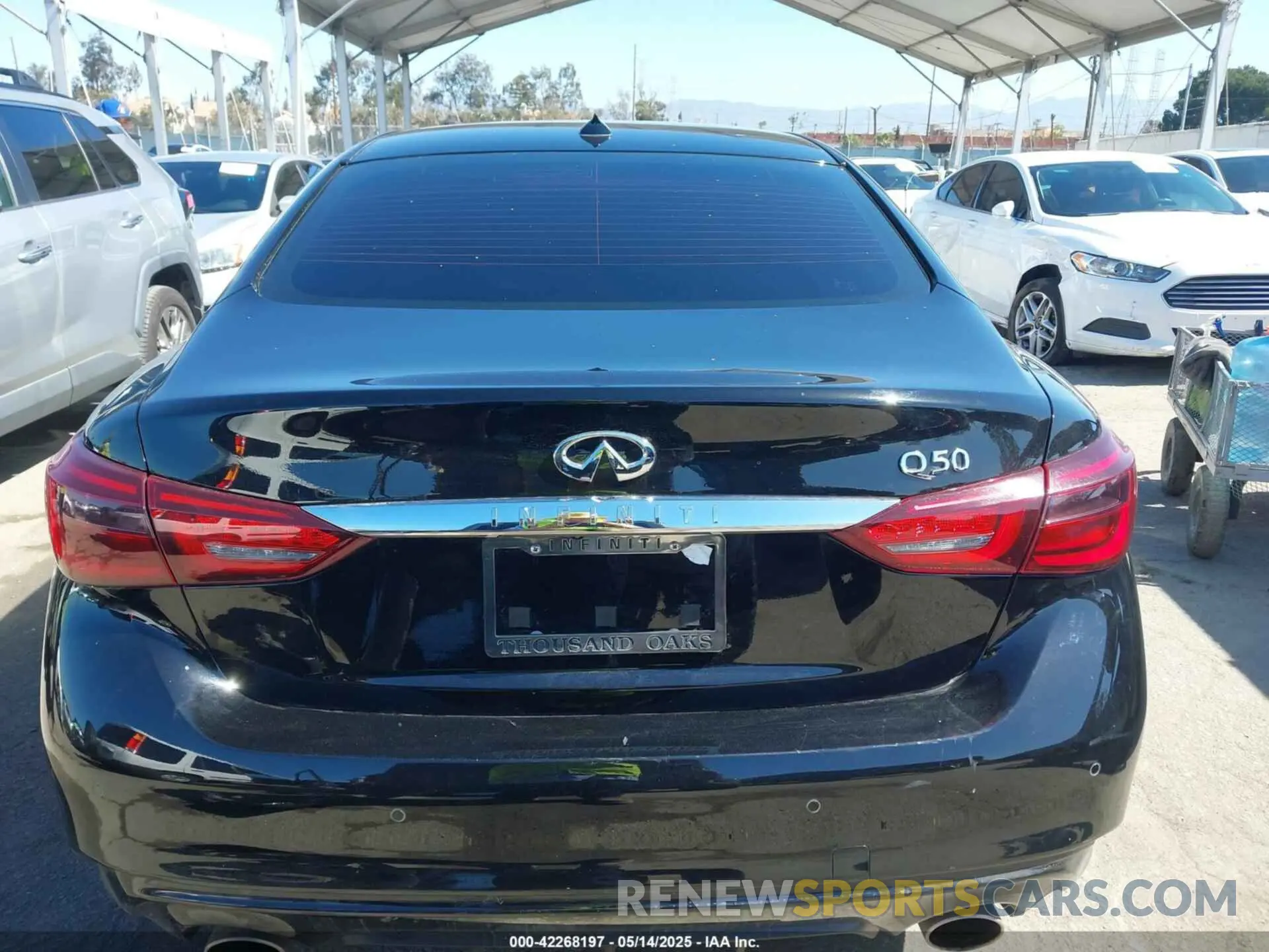 16 fotografías del automóvil dañado JN1EV7BP2MM705703 INFINITI Q50 2021