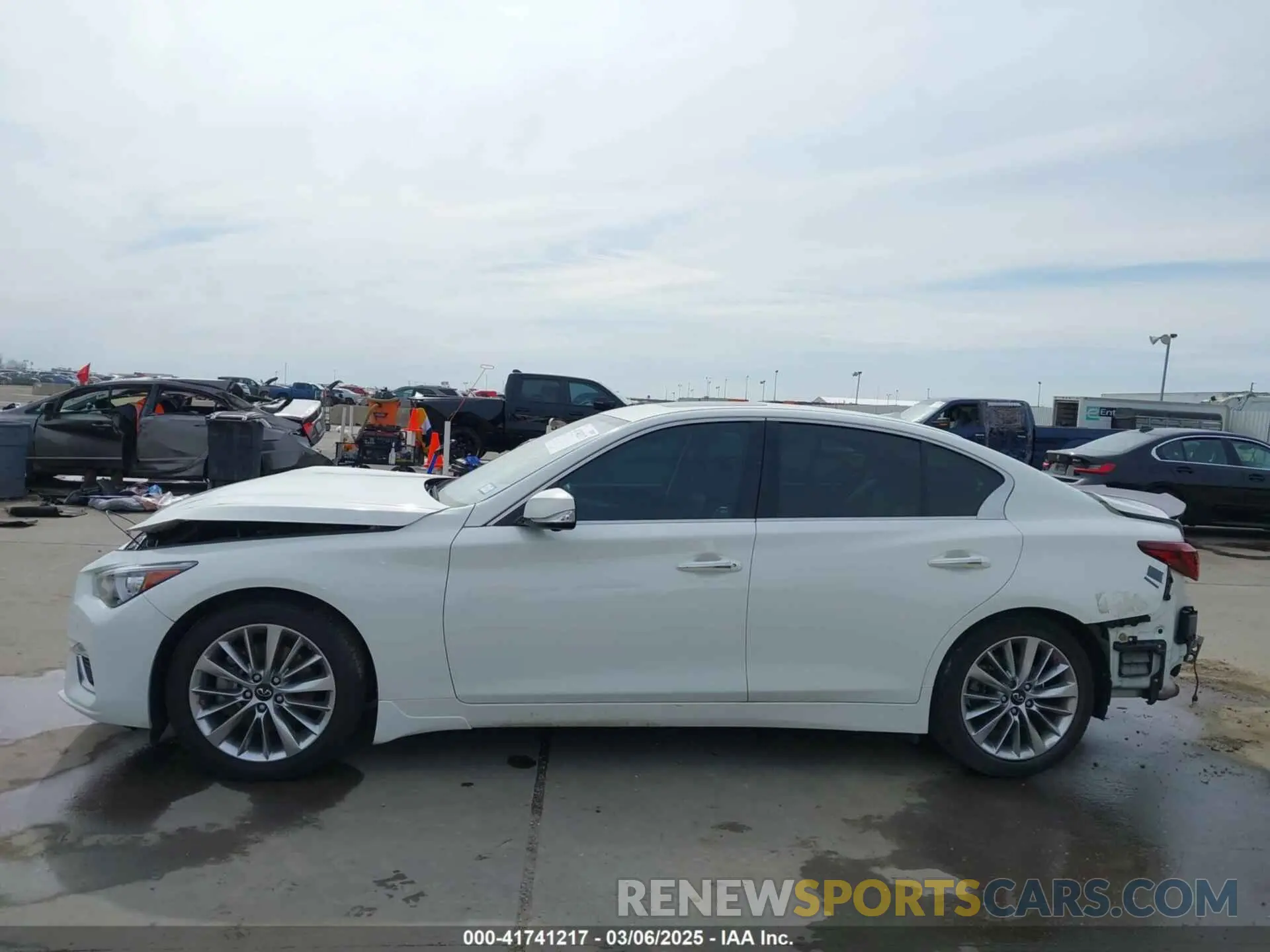 13 fotografías del automóvil dañado JN1EV7BP8MM706340 INFINITI Q50 2021