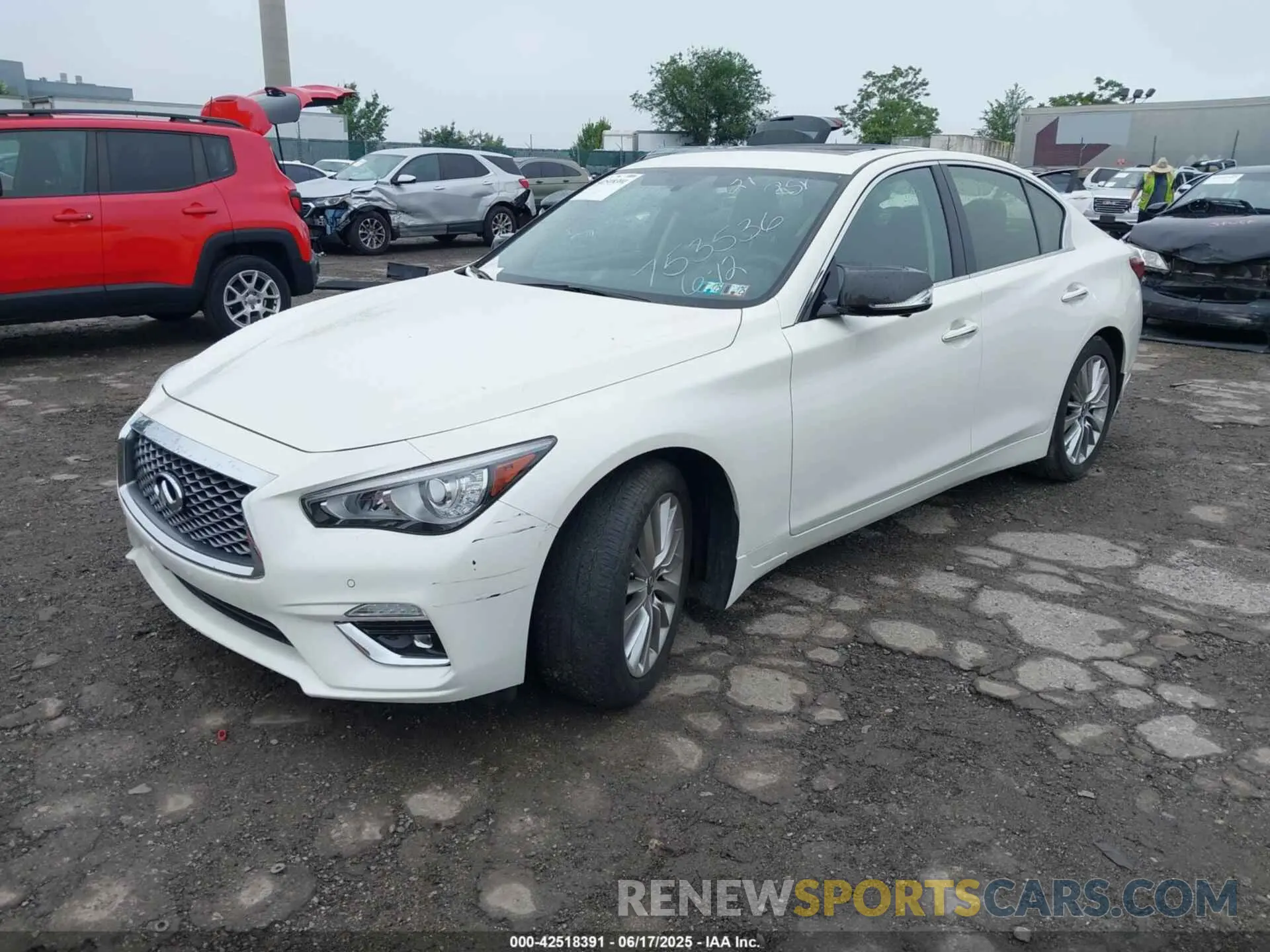 2 fotografías del automóvil dañado JN1EV7BR5MM753536 INFINITI Q50 2021