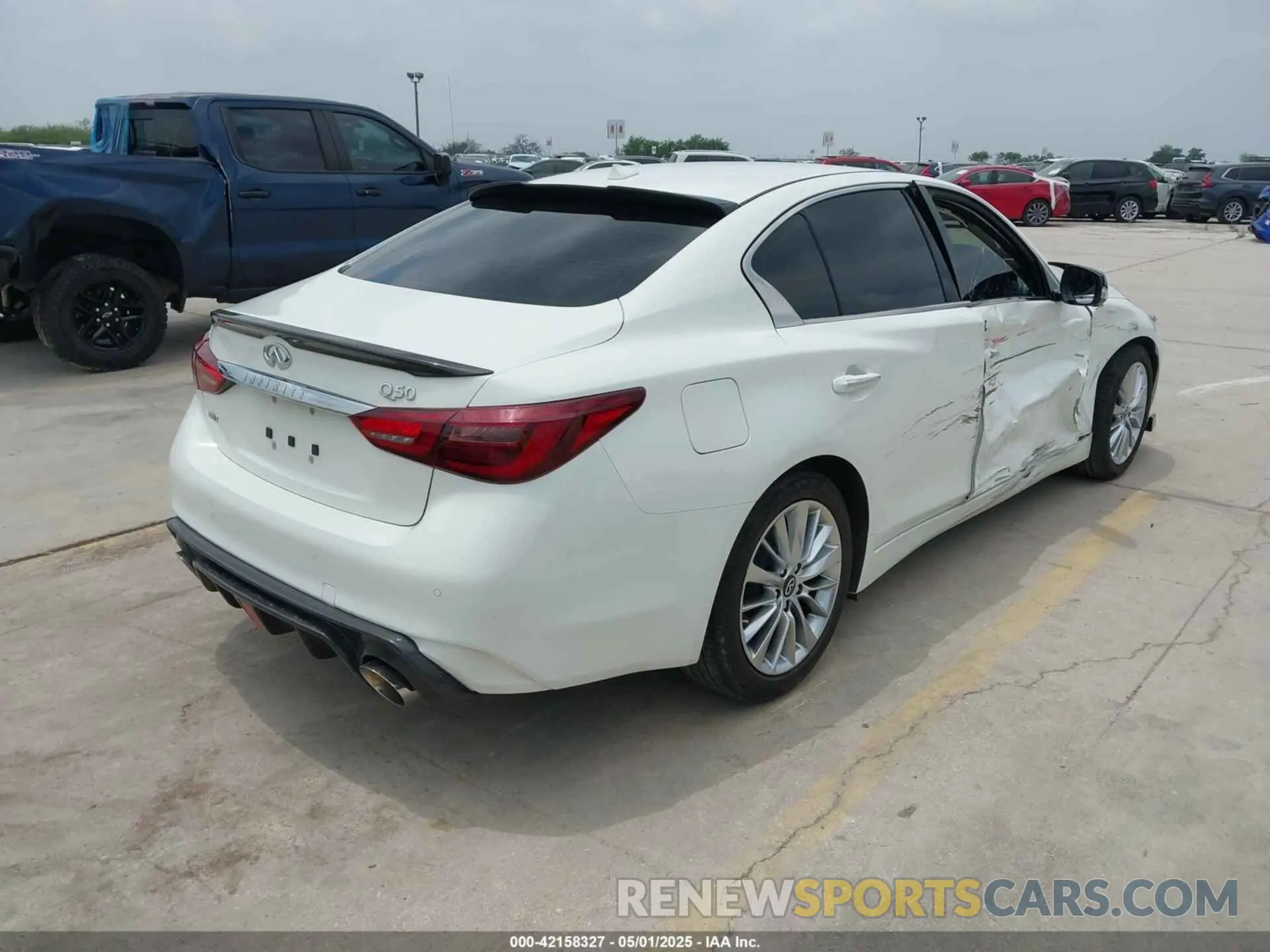 4 fotografías del automóvil dañado JN1EV7BRXMM752446 INFINITI Q50 2021