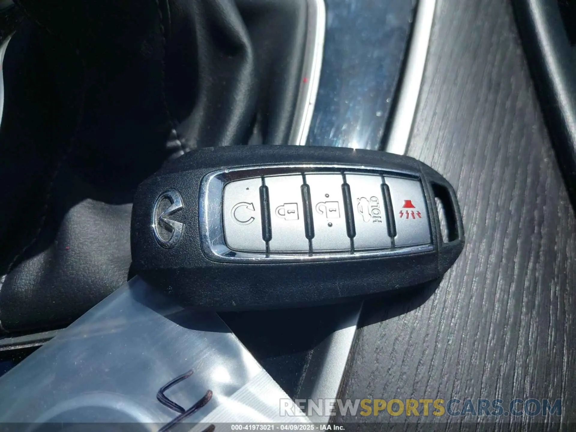 11 fotografías del automóvil dañado JN1EV7CP9MM702179 INFINITI Q50 2021
