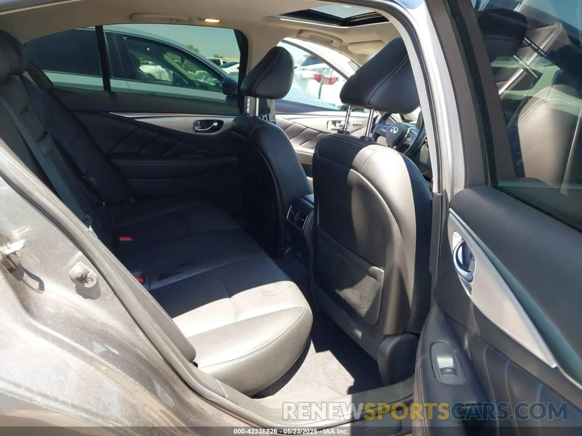 8 fotografías del automóvil dañado JN1EV7BP1NM311451 INFINITI Q50 2022