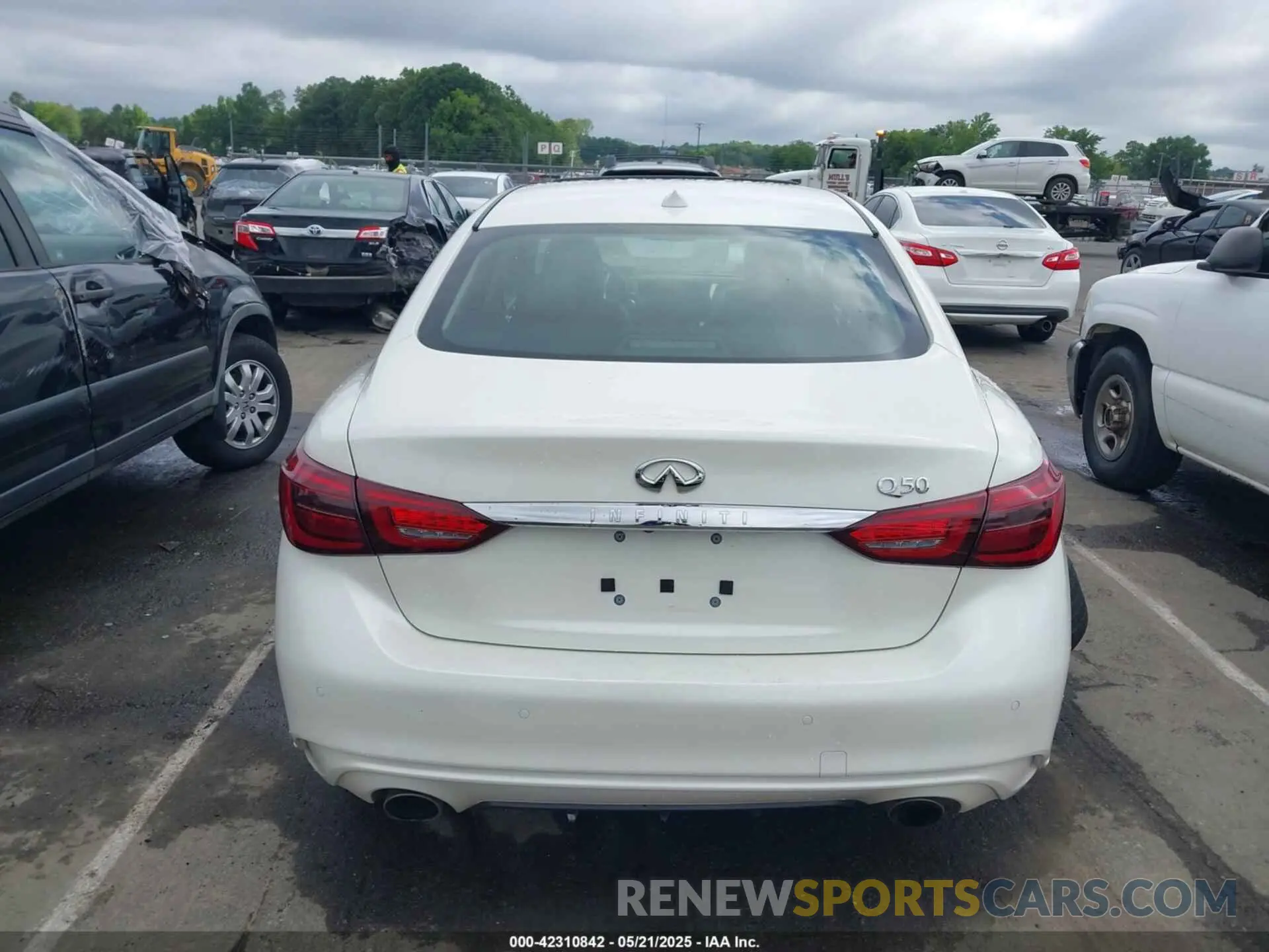 15 fotografías del automóvil dañado JN1EV7BP2NM311118 INFINITI Q50 2022