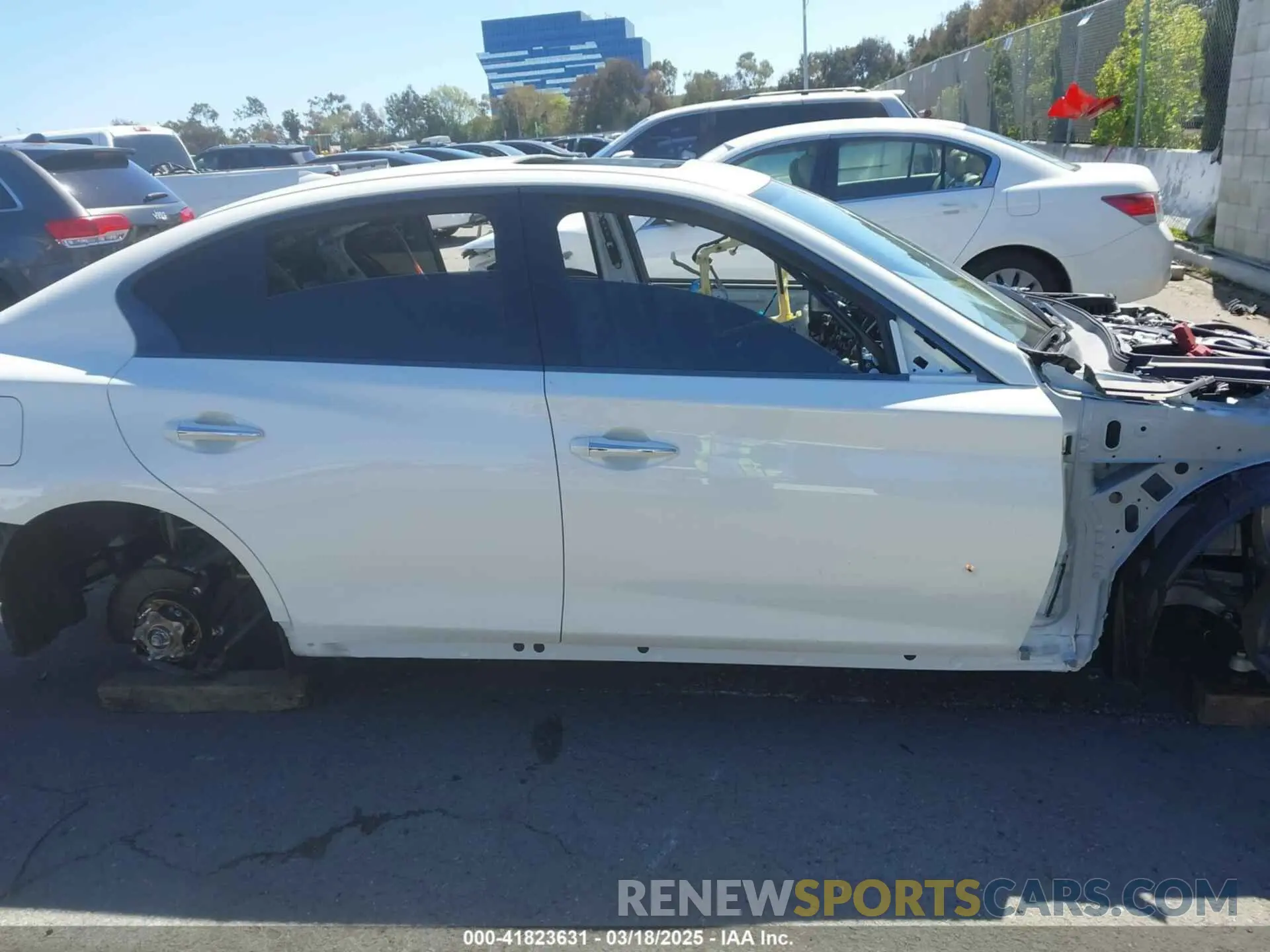 12 fotografías del automóvil dañado JN1FV7DP5RM660538 INFINITI Q50 2024