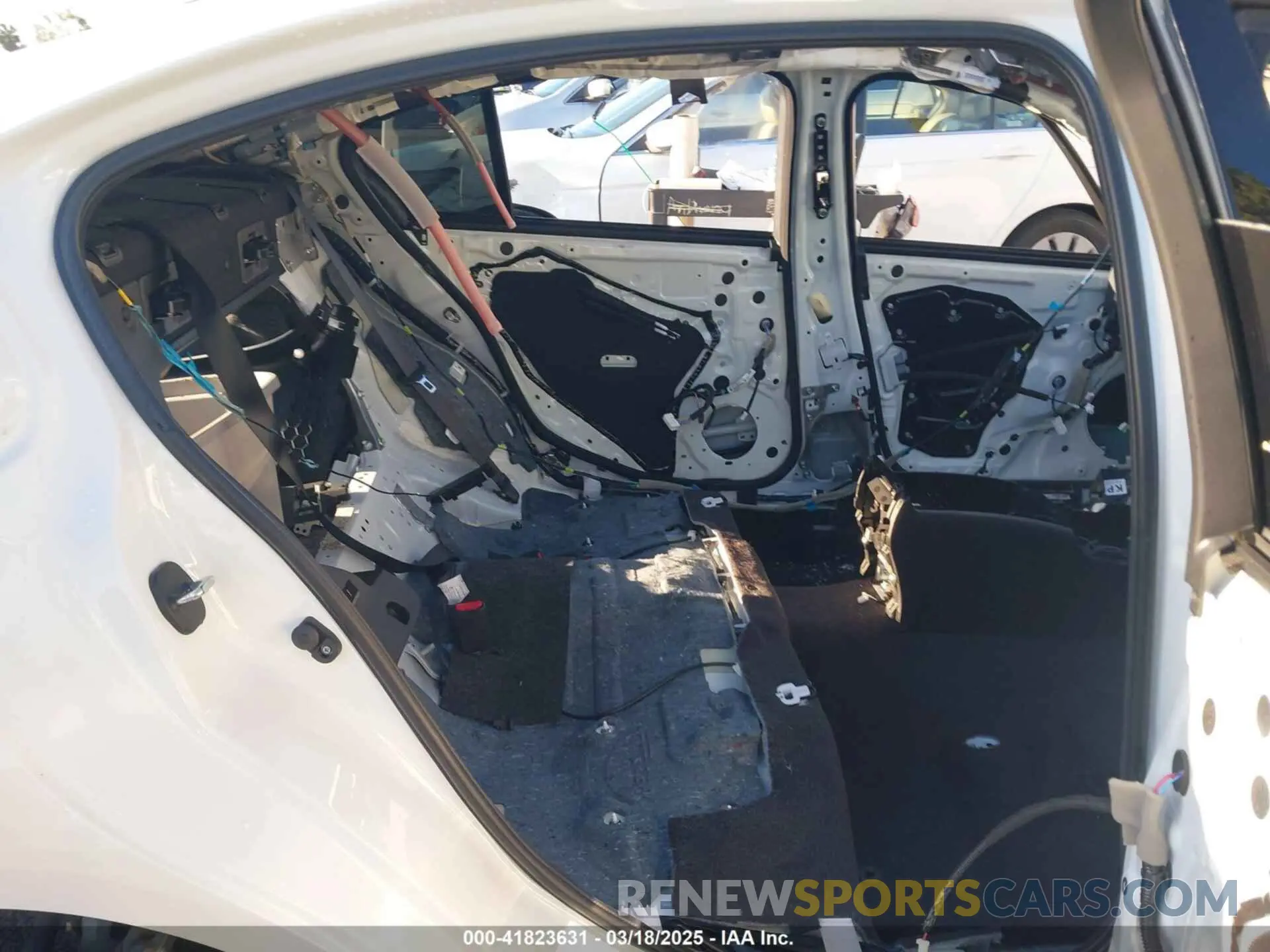 8 fotografías del automóvil dañado JN1FV7DP5RM660538 INFINITI Q50 2024