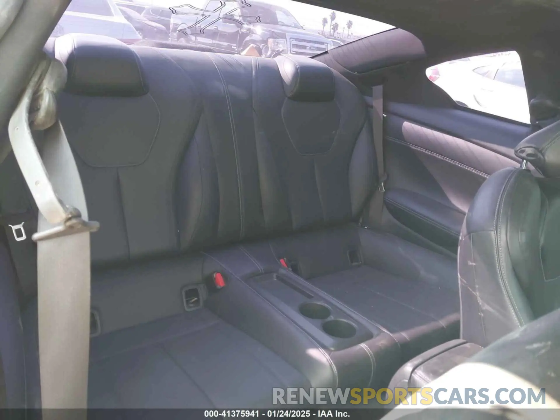 8 fotografías del automóvil dañado JN1EV7EK1KM230848 INFINITI Q60 2019