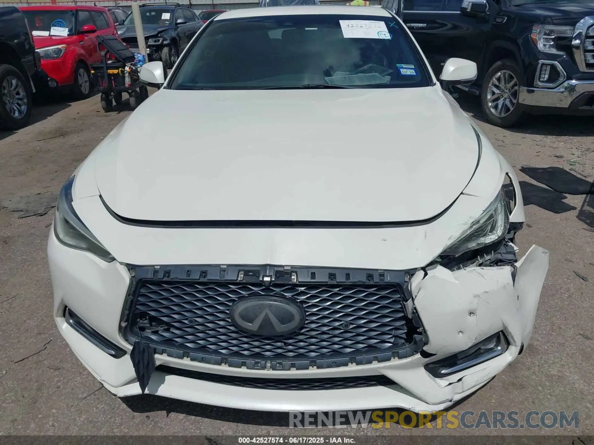 12 fotografías del automóvil dañado JN1EV7EK2KM230521 INFINITI Q60 2019