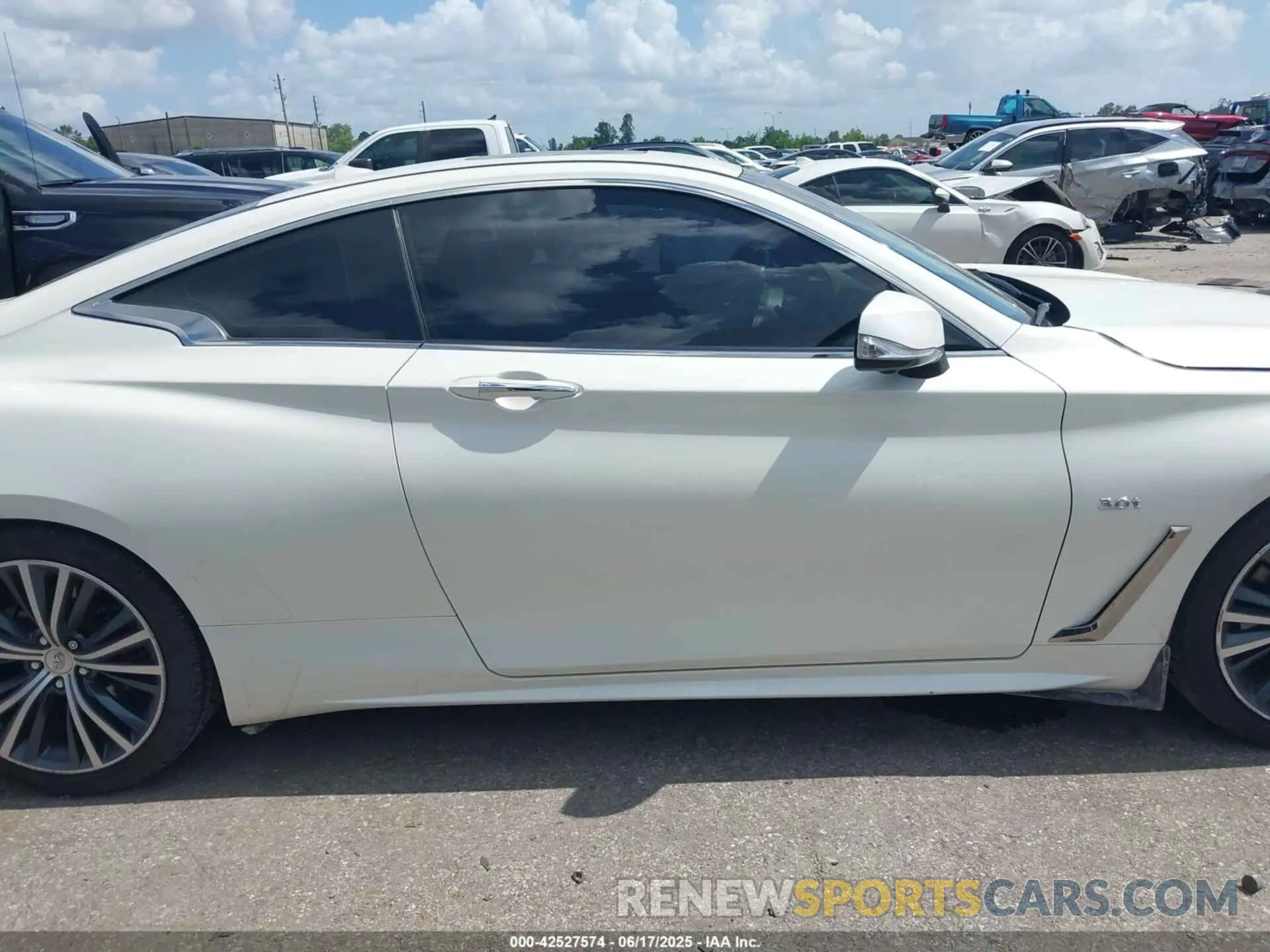 13 fotografías del automóvil dañado JN1EV7EK2KM230521 INFINITI Q60 2019
