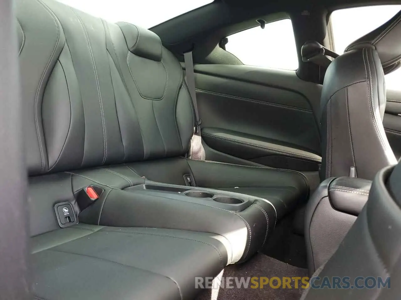 10 fotografías del automóvil dañado JN1EV7EK7KM231745 INFINITI Q60 2019