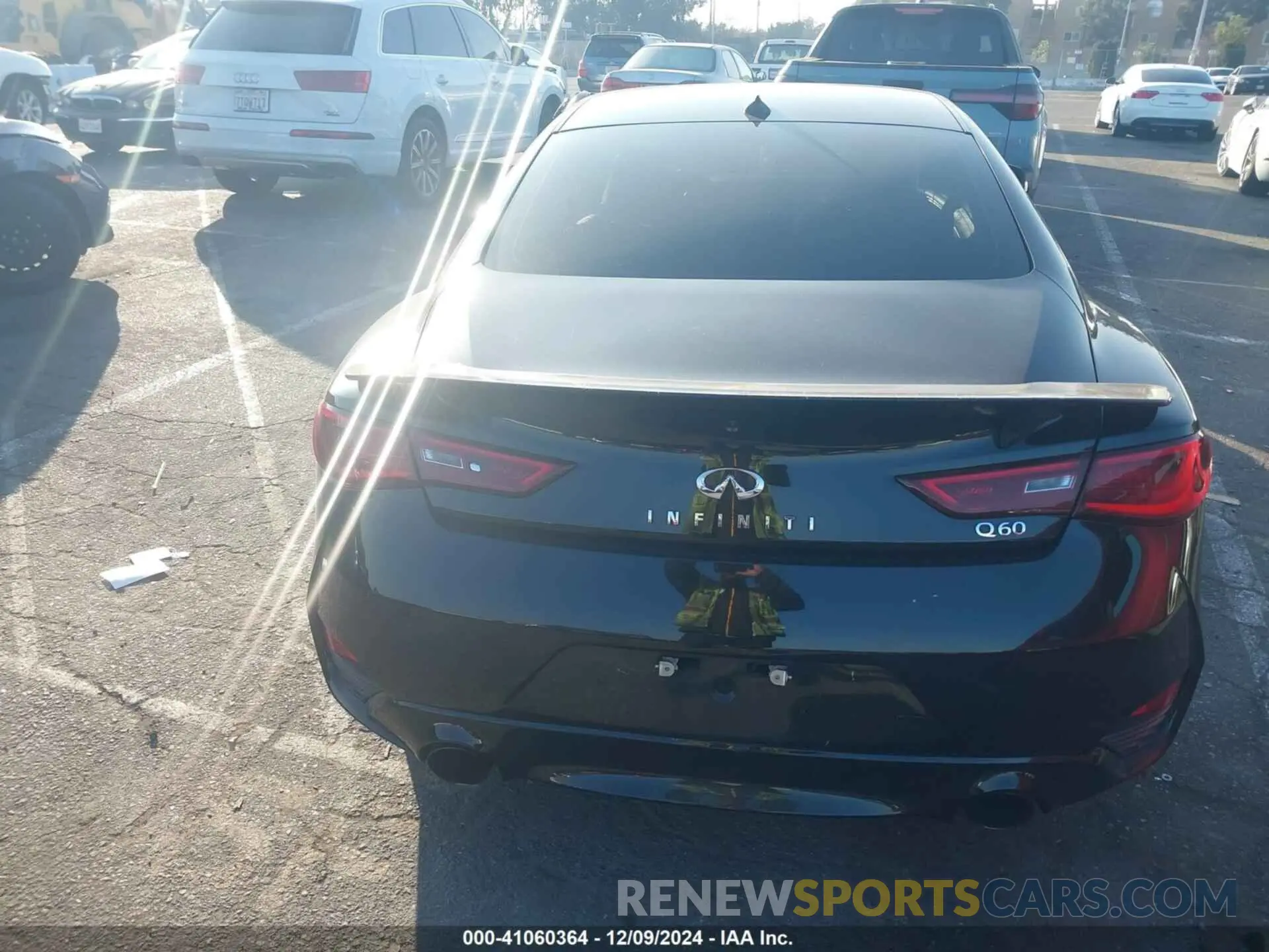 15 fotografías del automóvil dañado JN1EV7EK9KM231469 INFINITI Q60 2019