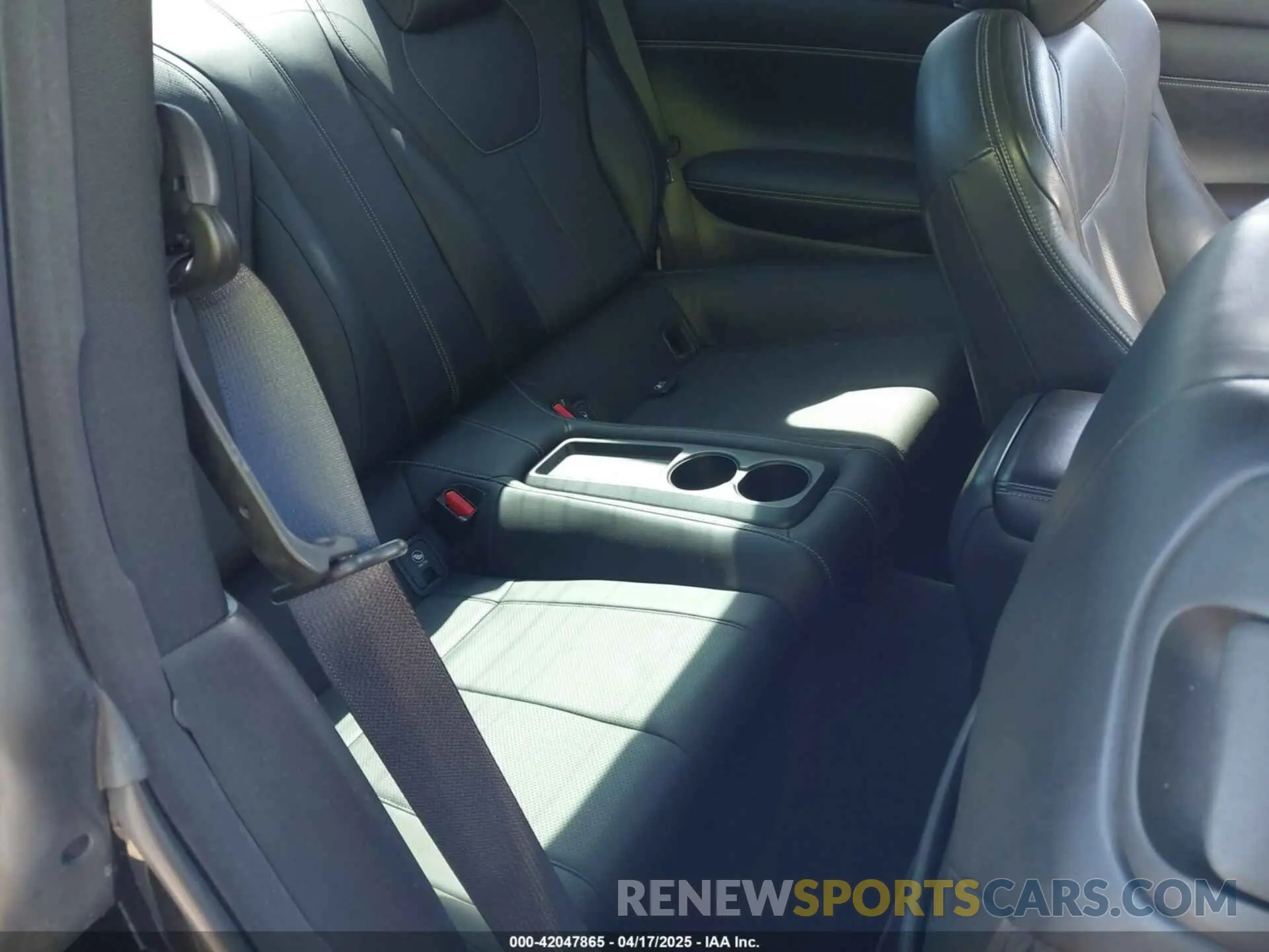 8 fotografías del automóvil dañado JN1EV7EL4KM290776 INFINITI Q60 2019