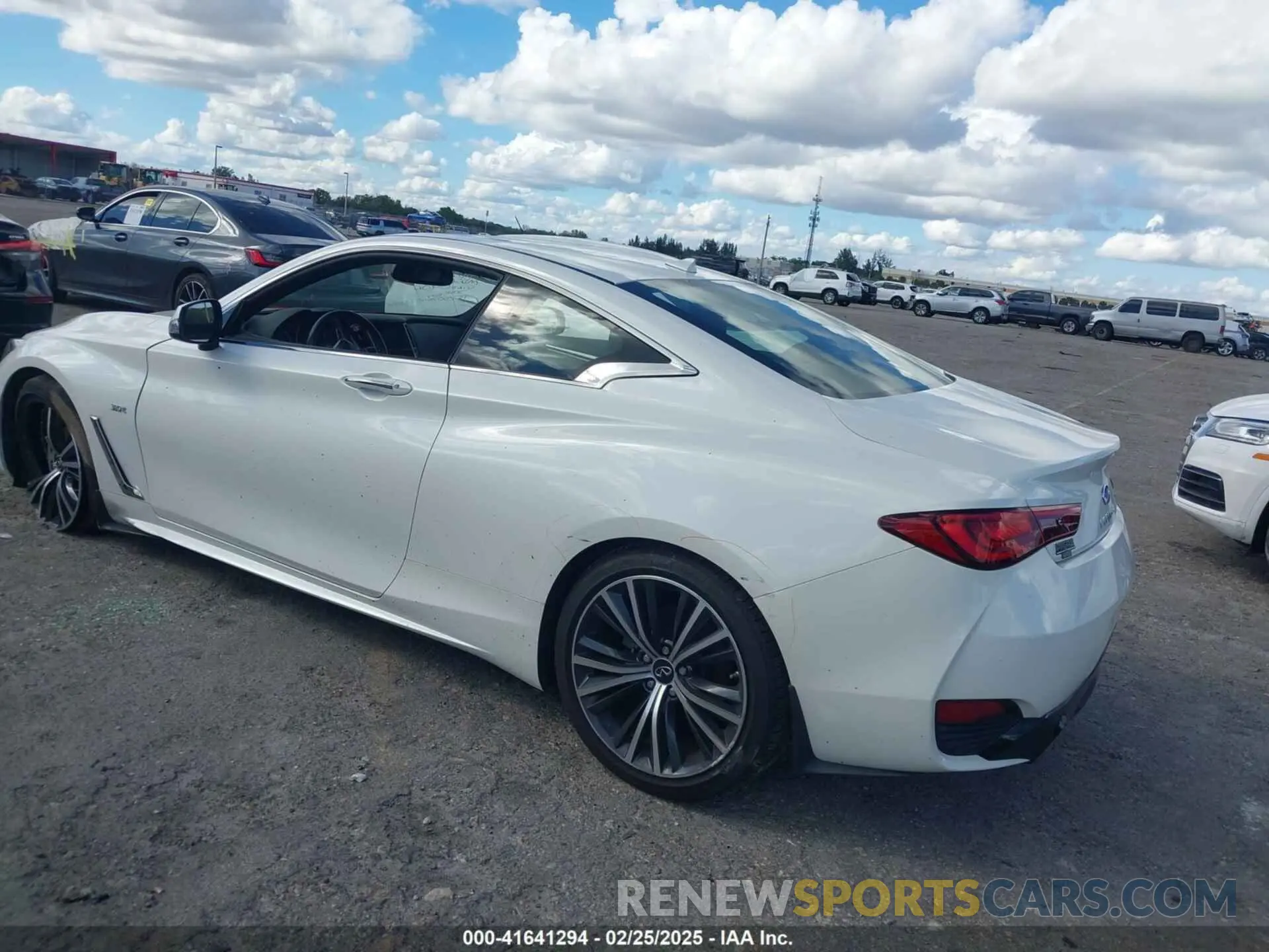 3 fotografías del automóvil dañado JN1EV7EK2LM340406 INFINITI Q60 2020