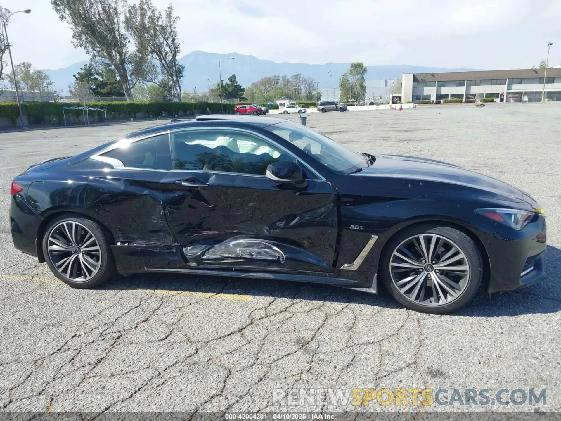 13 fotografías del automóvil dañado JN1EV7EK6LM340201 INFINITI Q60 2020